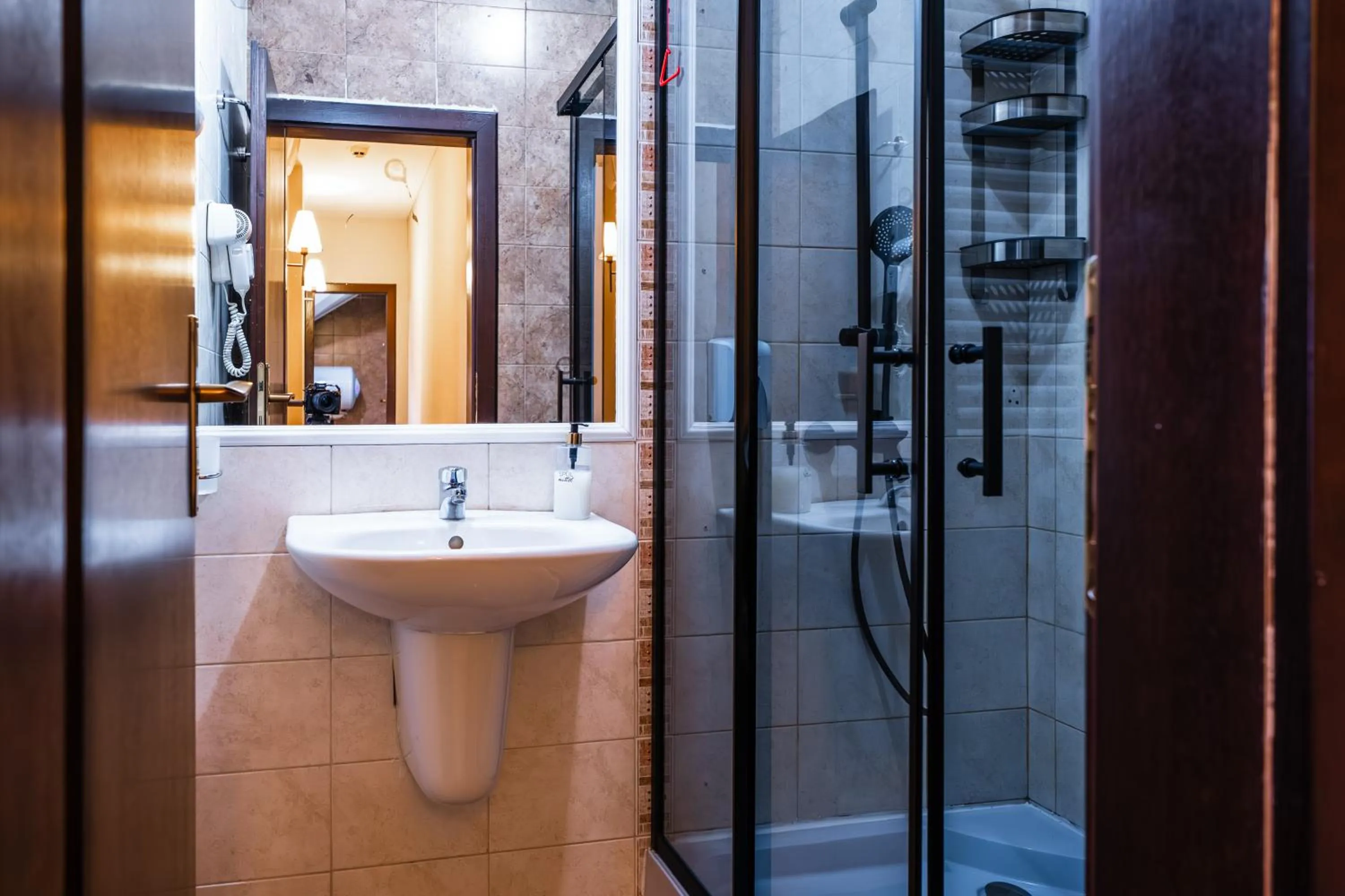 Shower in Apart Hotel Dream