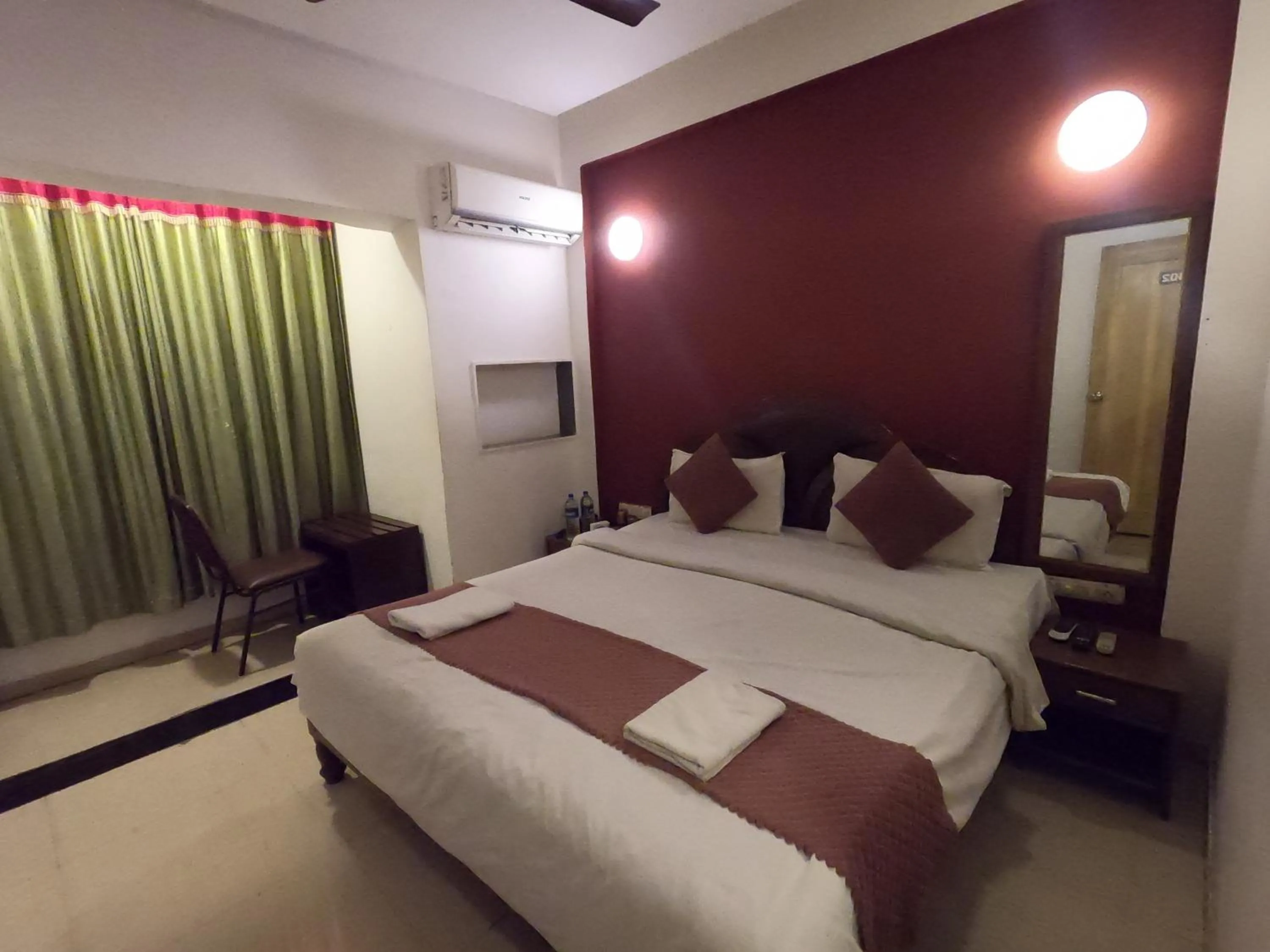 Photo of the whole room in Hill Forest Resort