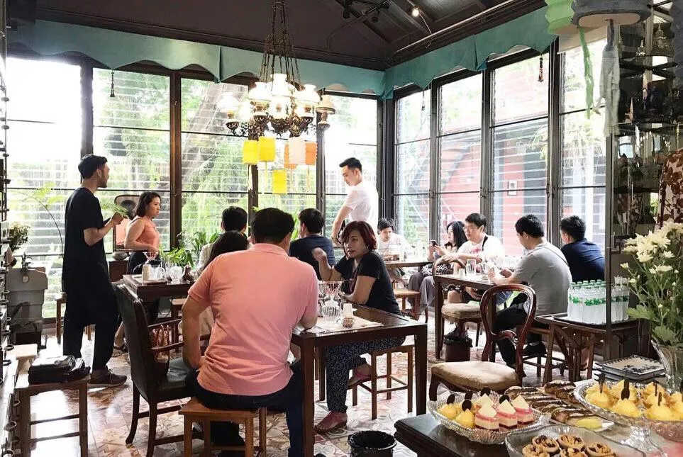 Restaurant/places to eat in JARITT NyMMANH