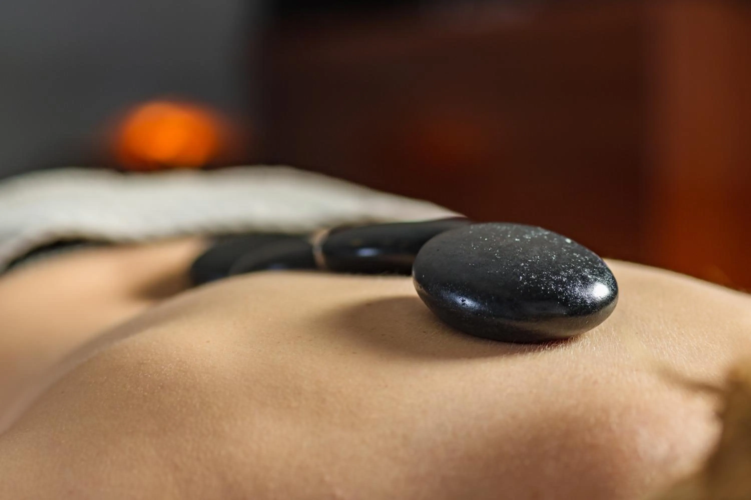 Massage in GLAMOUR - Restaurant & SPA