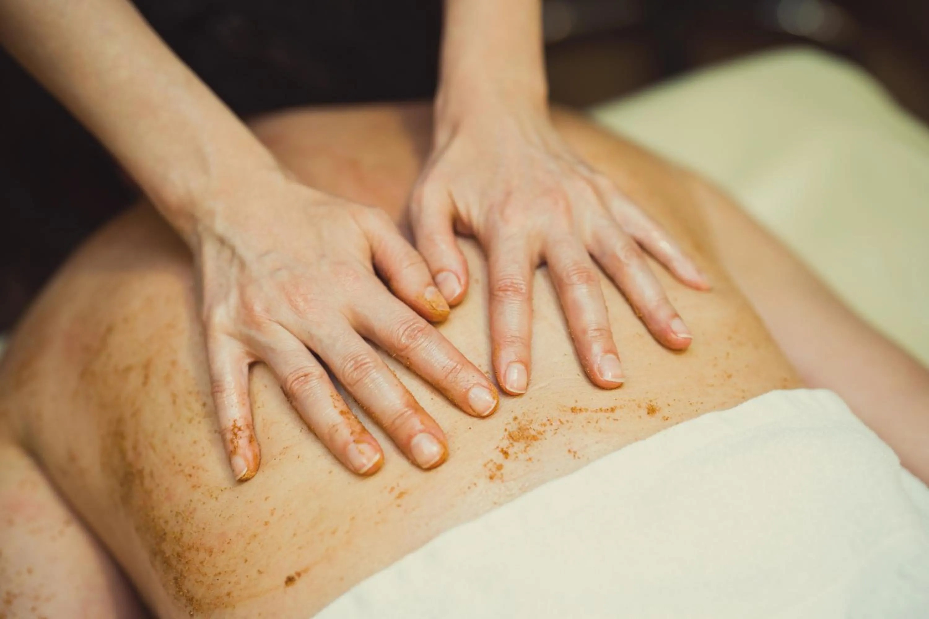 Massage in GLAMOUR - Restaurant & SPA