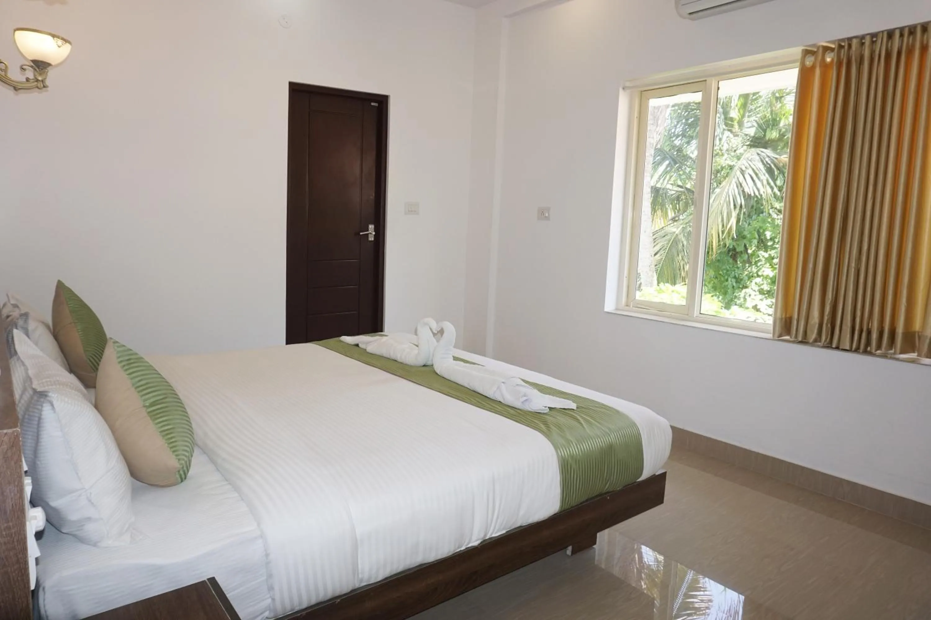 Bedroom, Bed in Hisham Residency
