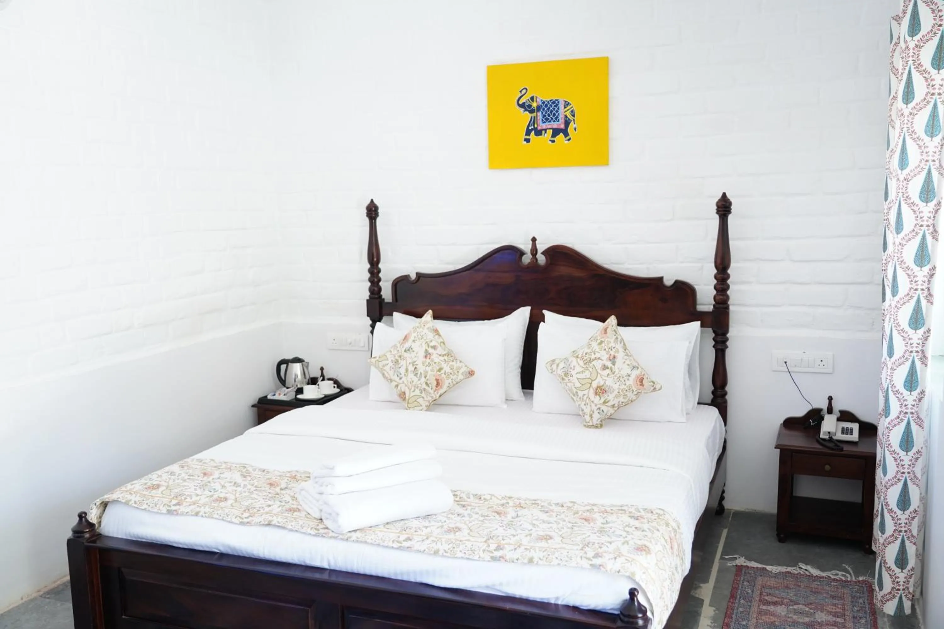 Bedroom, Bed in Heli Pushkar