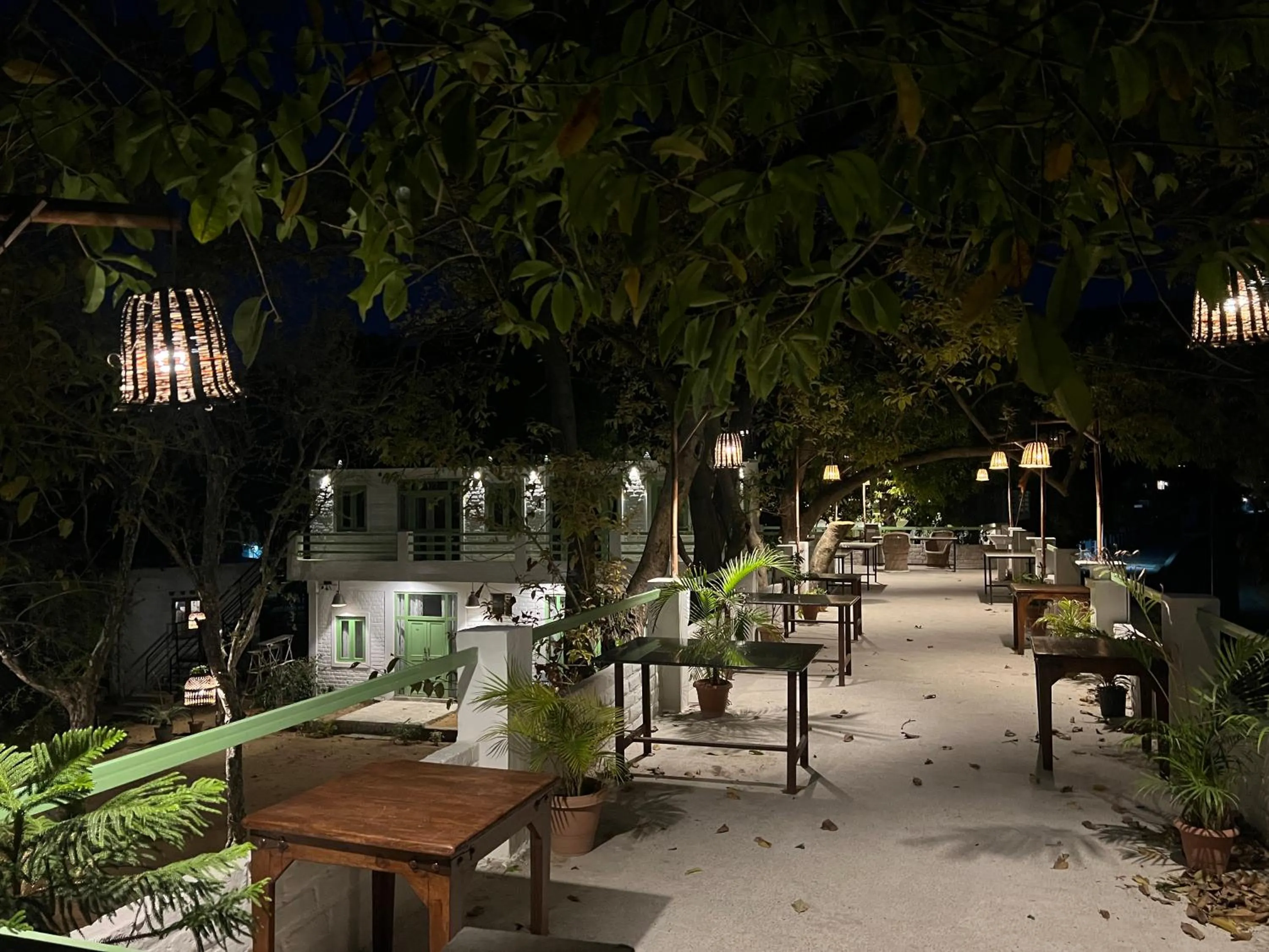 Restaurant/places to eat in Heli Pushkar
