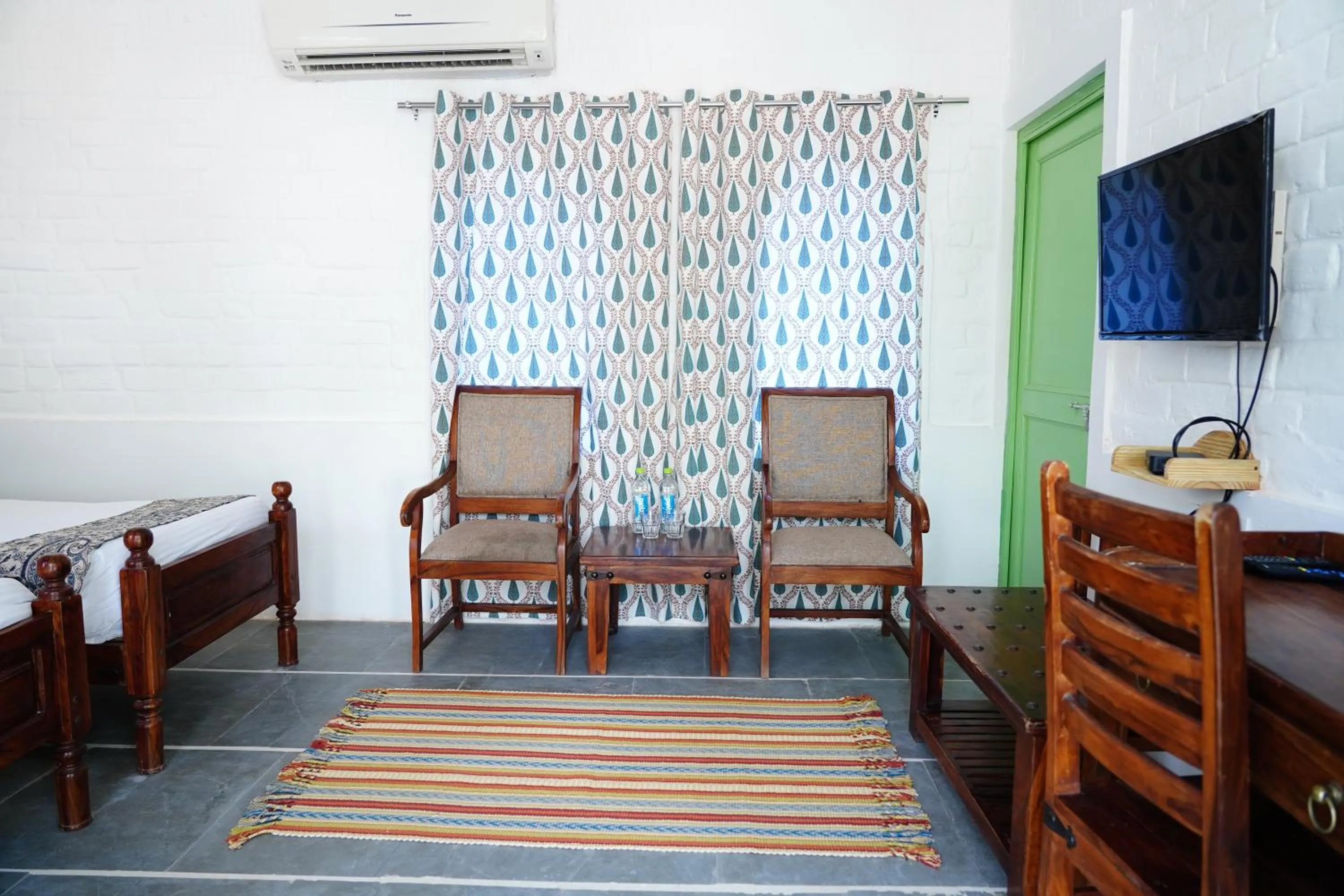 Bed in Heli Pushkar
