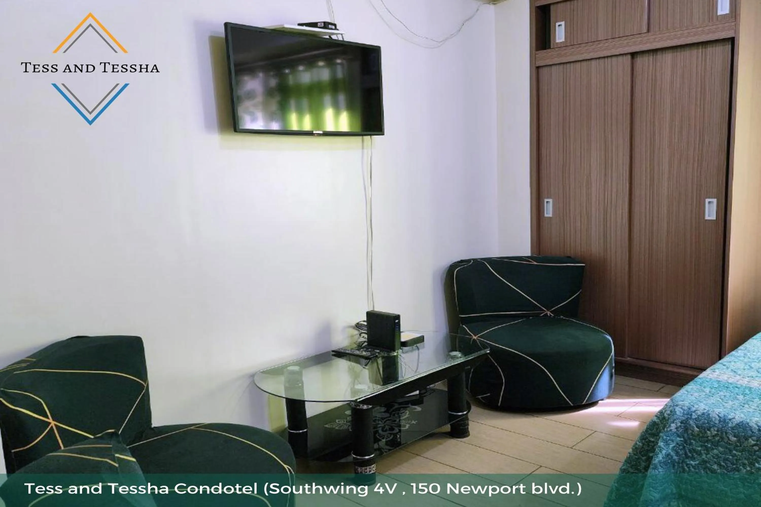 Bedroom, Bed in Tess and Tessha Condotel near T3 Airport