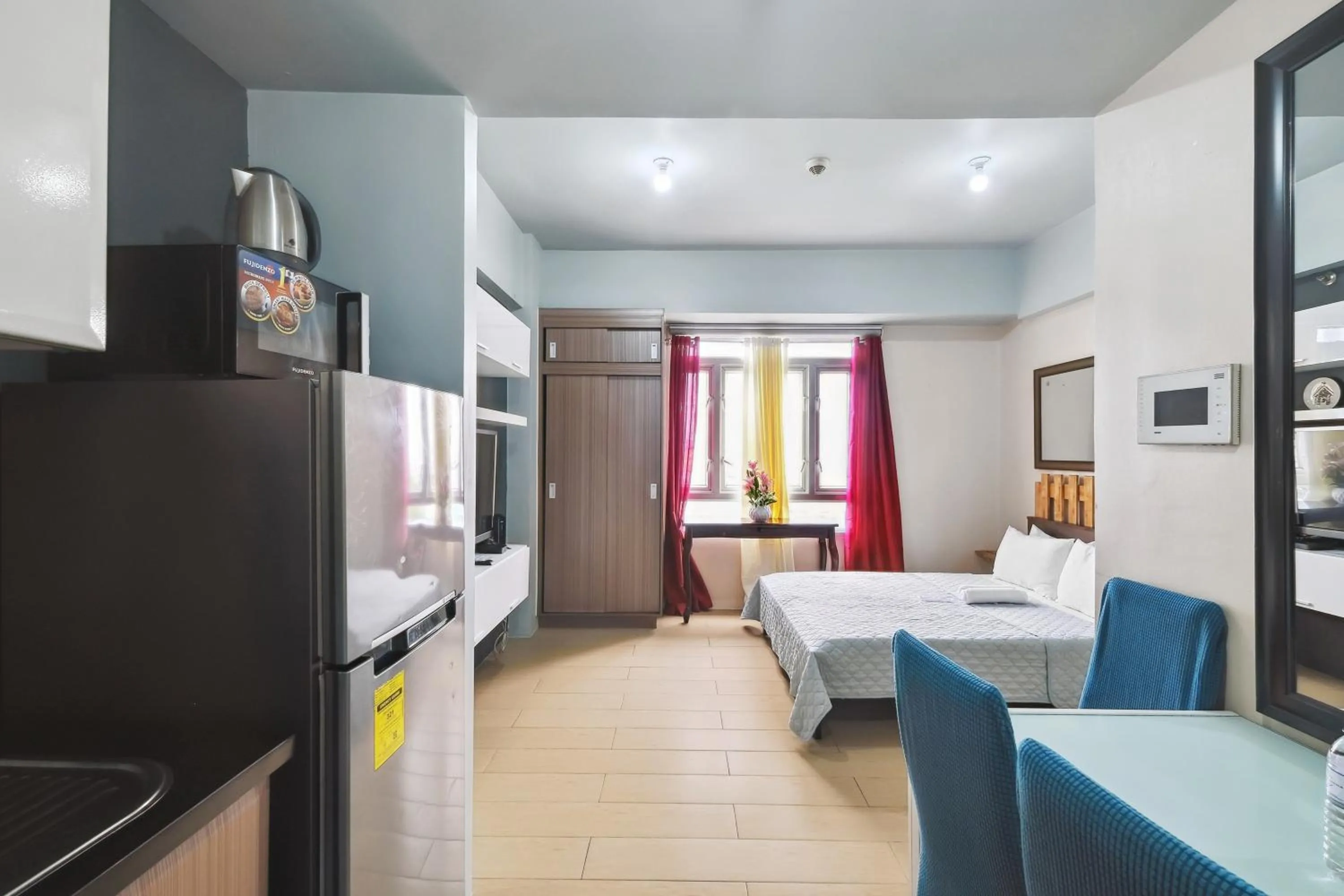 Bed in Tess and Tessha Condotel near T3 Airport