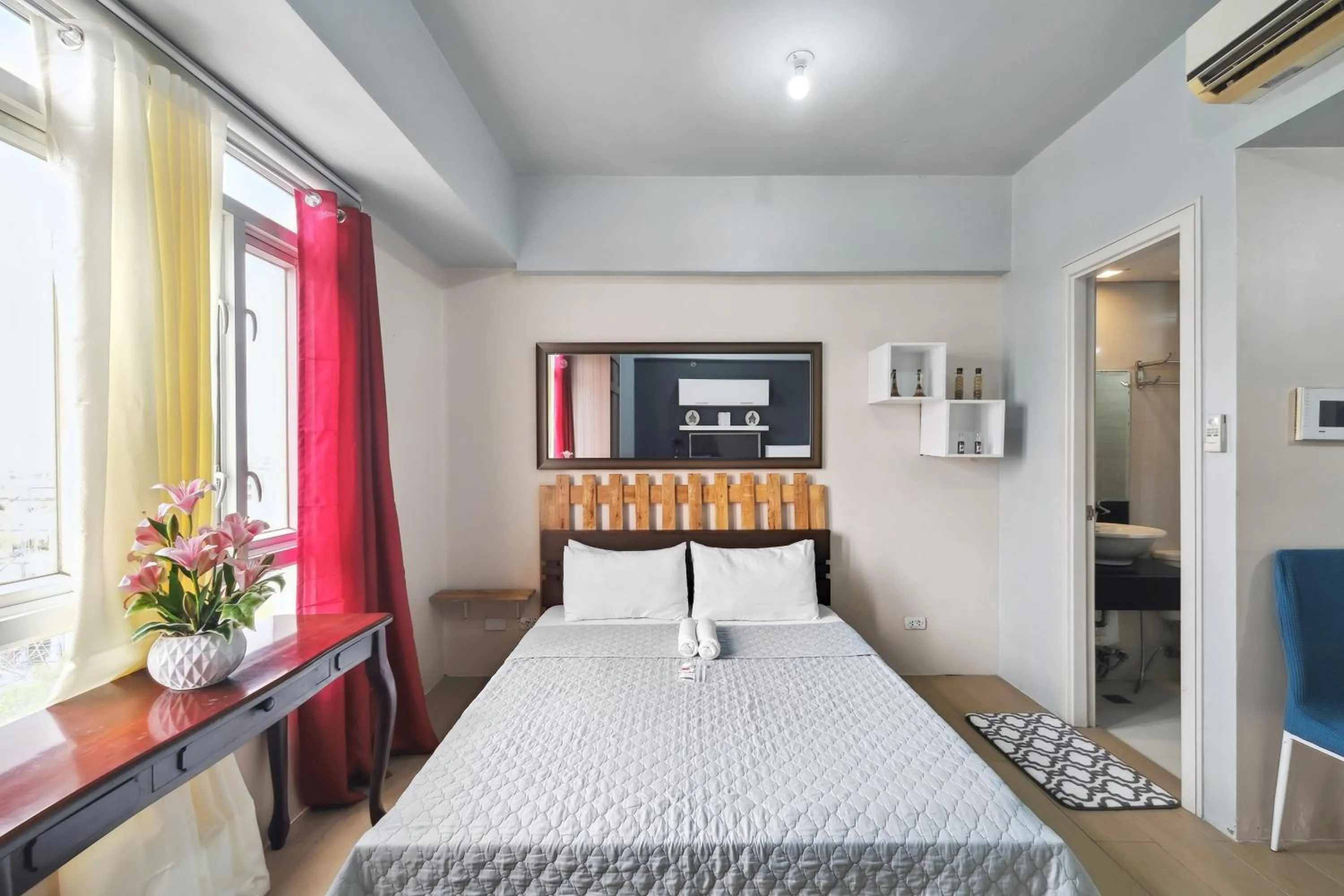 Bed in Tess and Tessha Condotel near T3 Airport