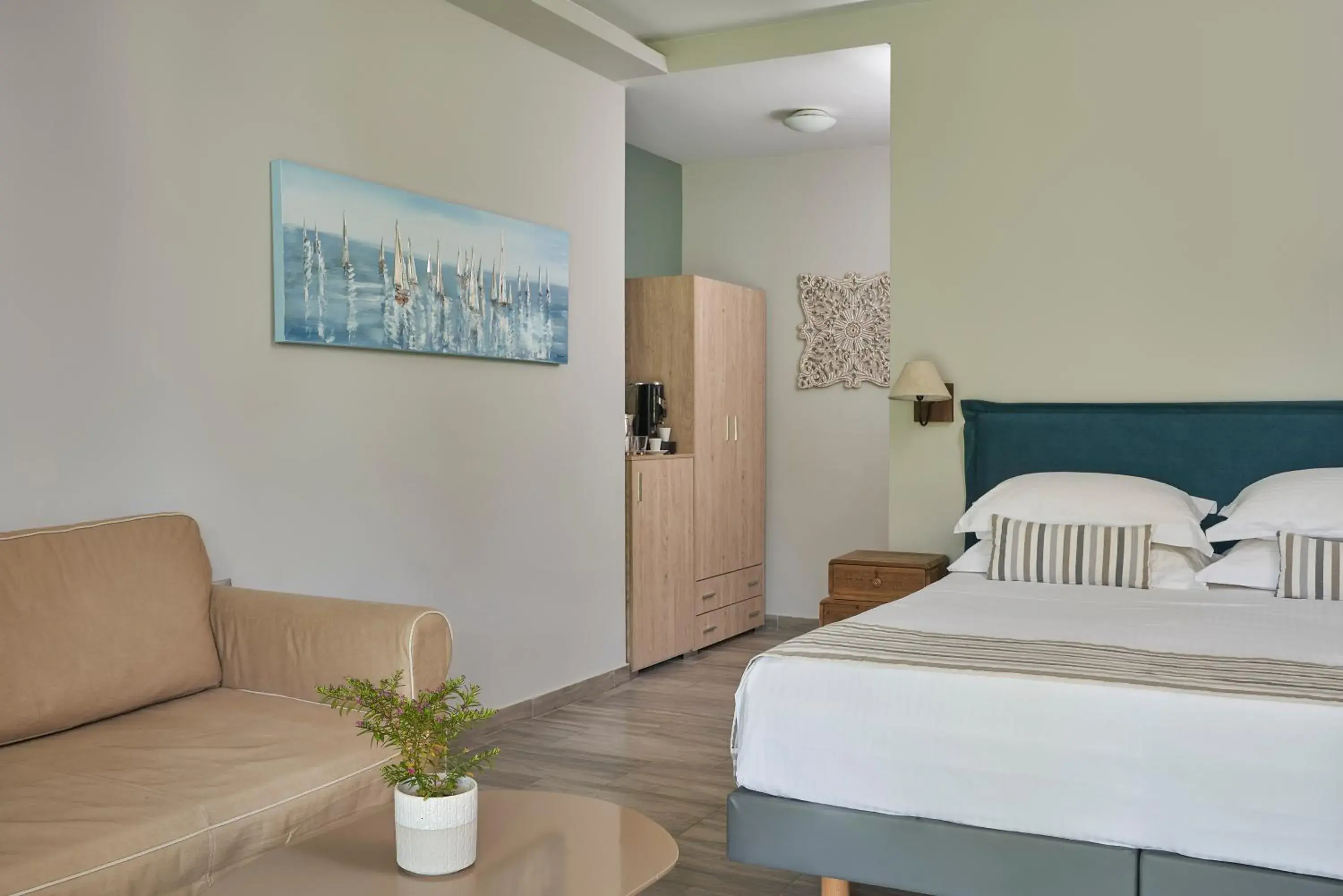 Bedroom, Bed in Mirabilia Boutique Hotel Bedroom, Bed in Mirabilia Boutique Hotel