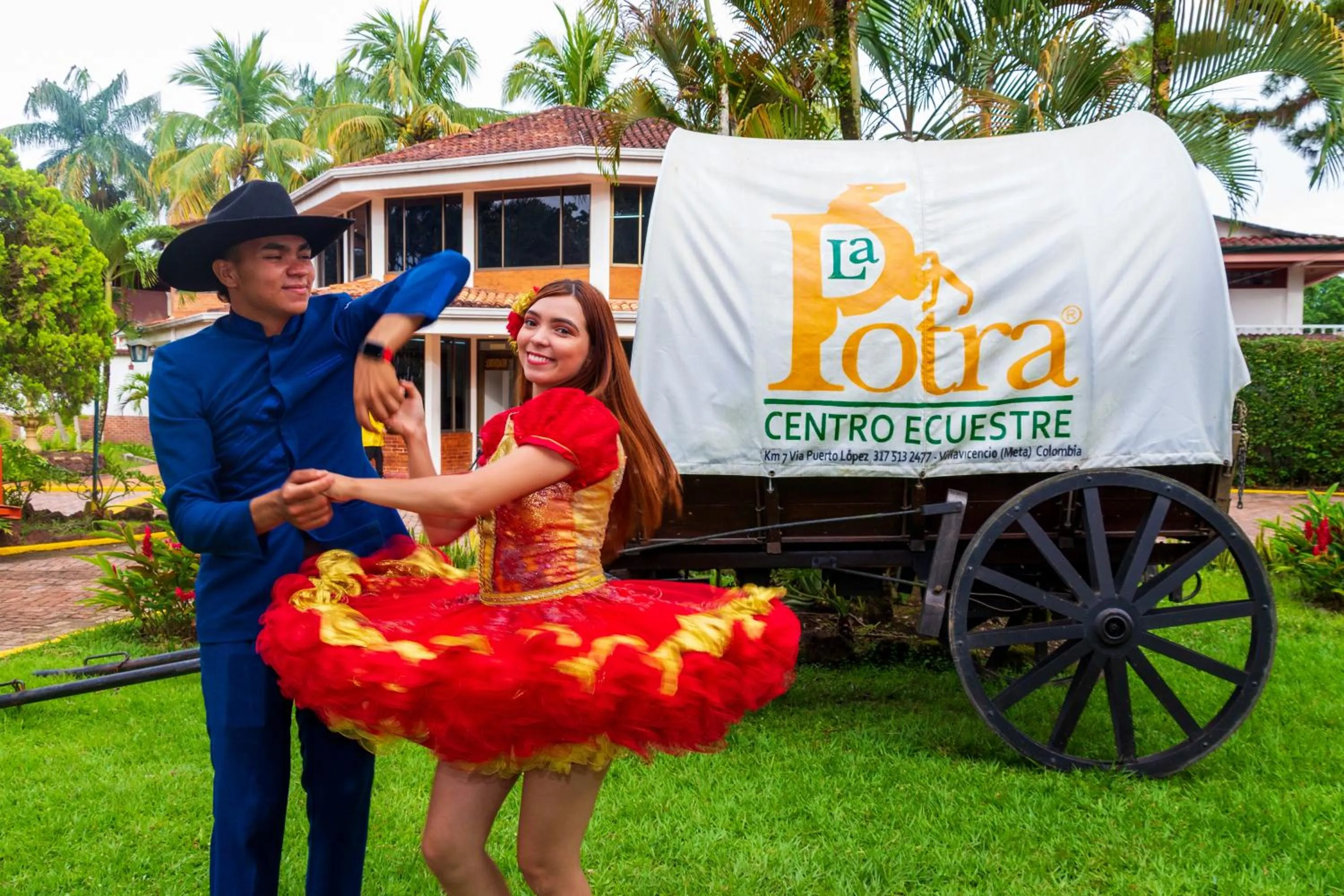 room service in Hotel Campestre La Potra