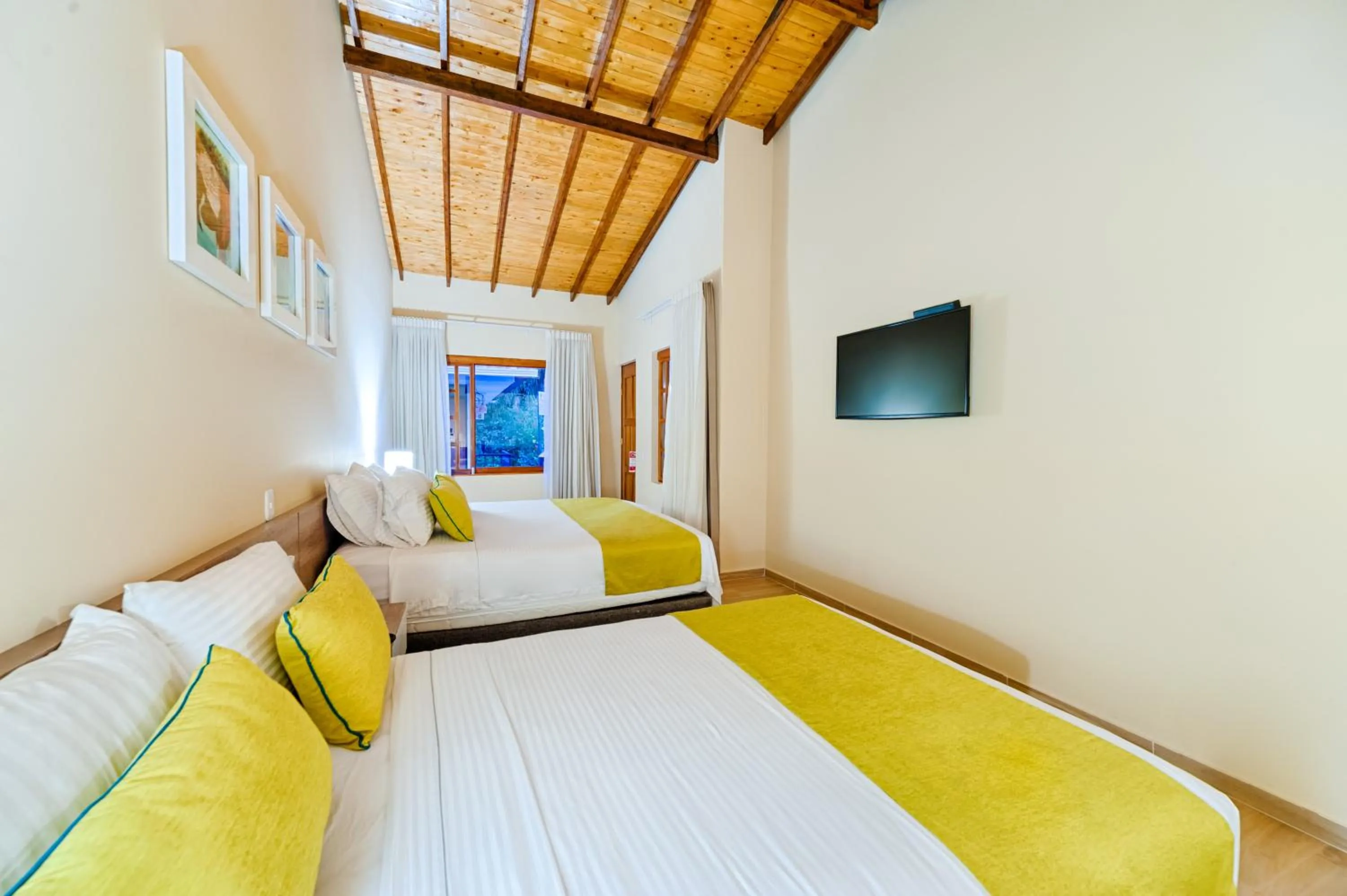 Photo of the whole room, Bed in Hotel Campestre La Potra