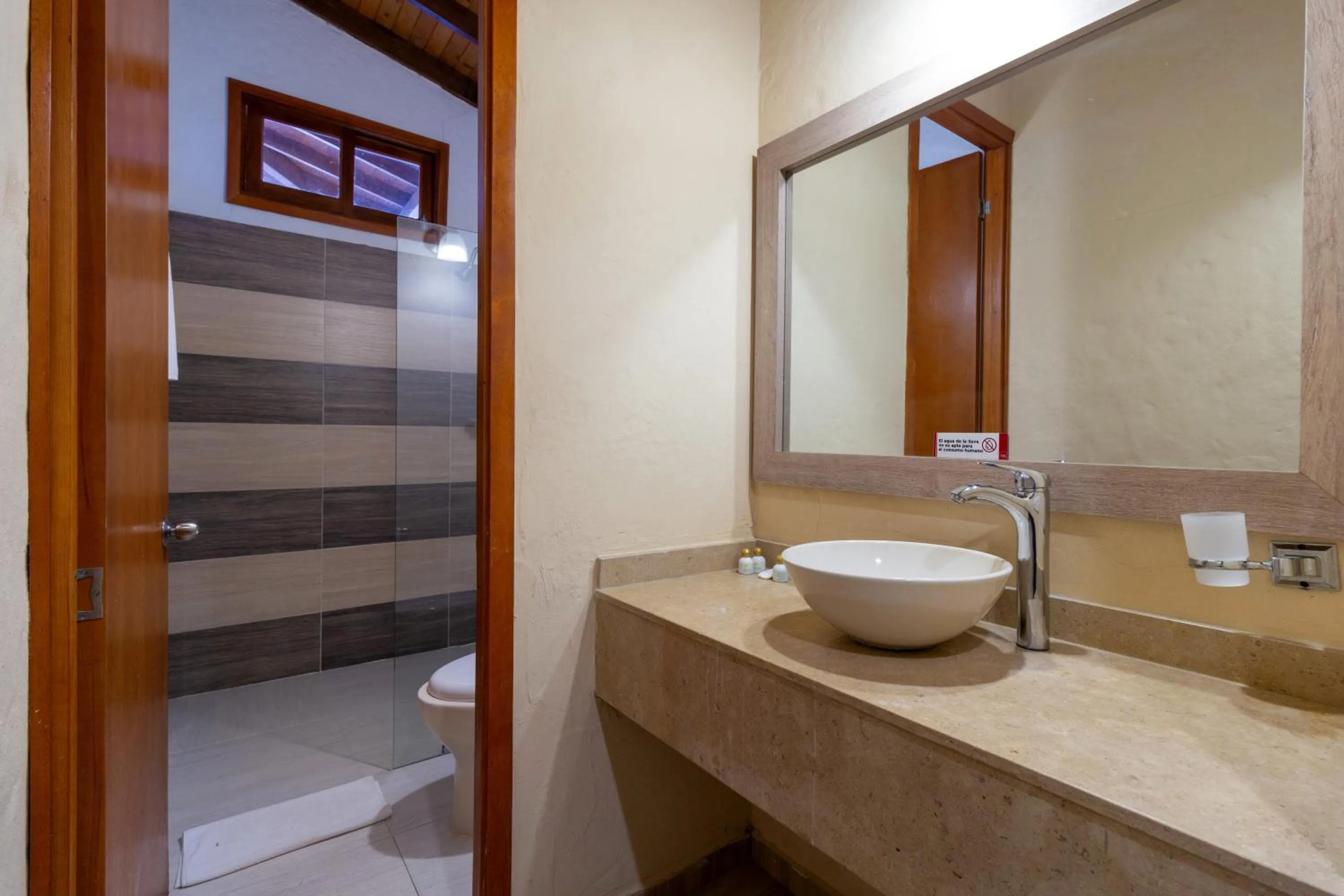 Bathroom in Hotel Campestre La Potra