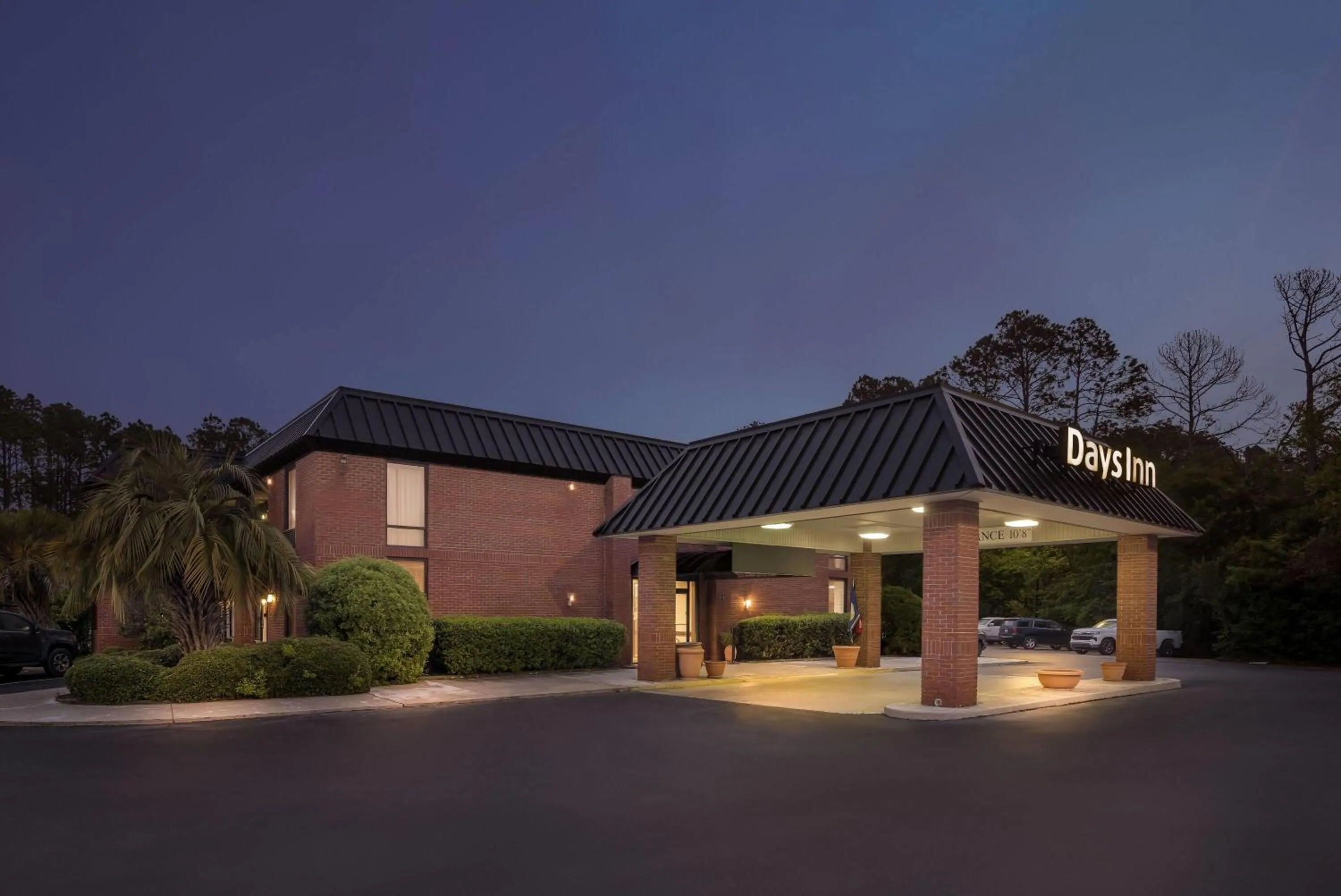 Property building in Days Inn by Wyndham Statesboro