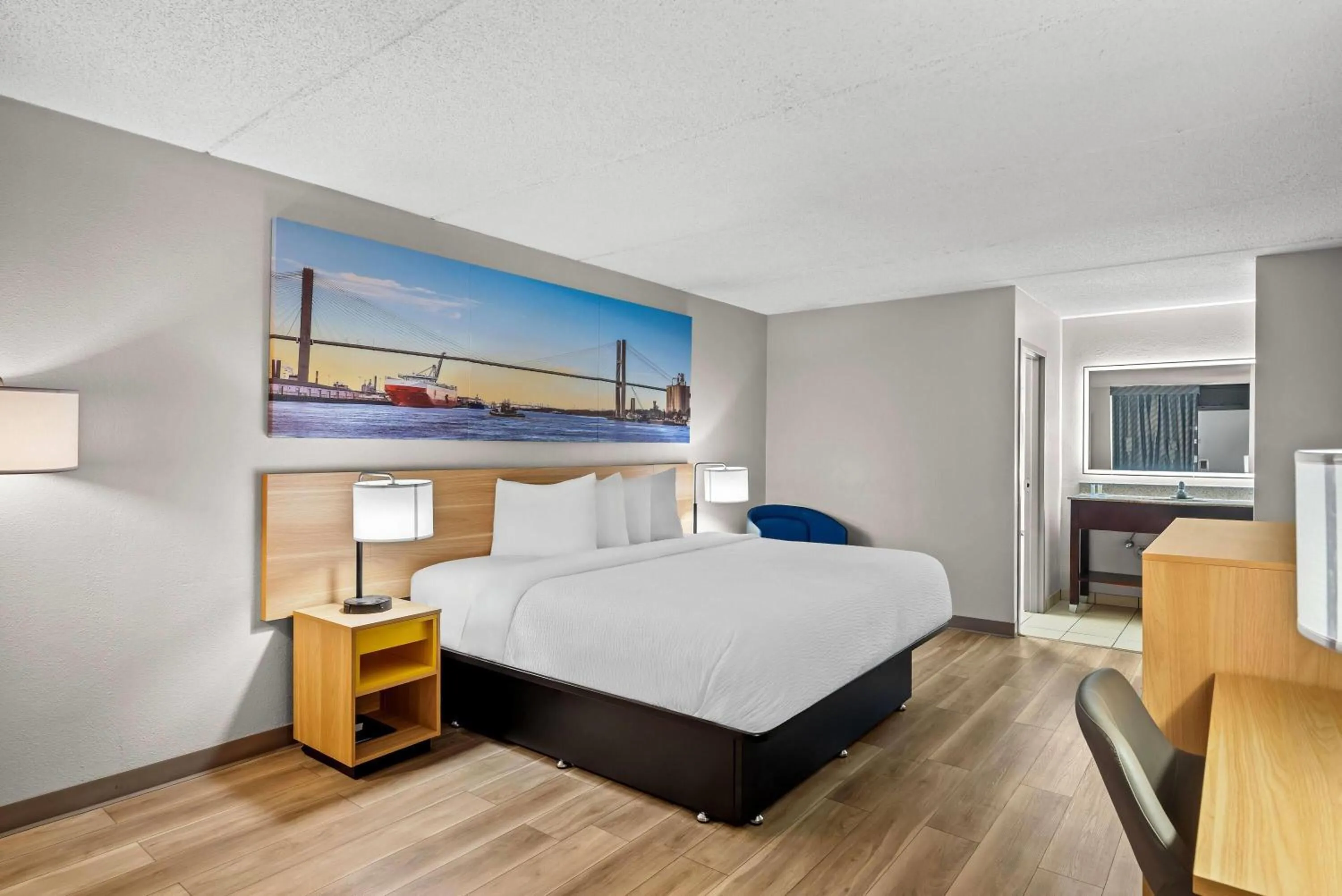 Bed in Days Inn by Wyndham Statesboro