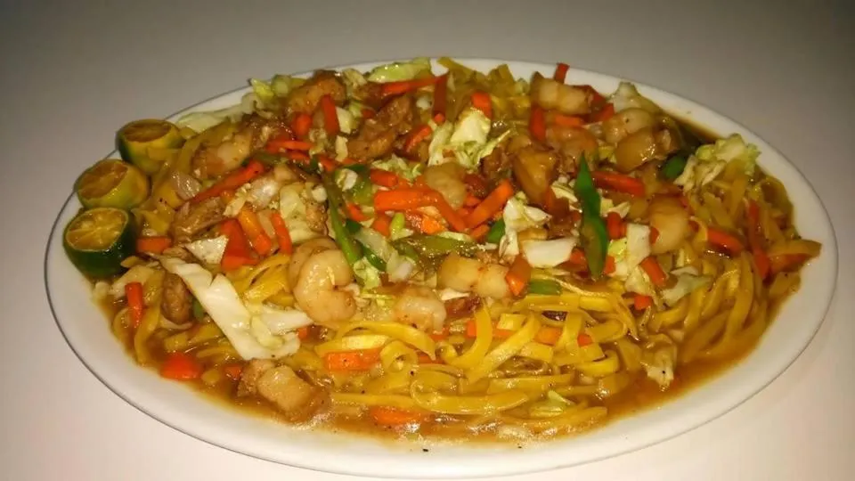 Restaurant/places to eat in Villa Peralta Inn