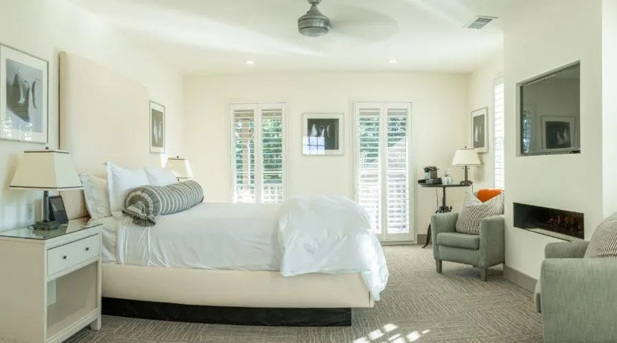 Bedroom, Bed in SENZA Hotel