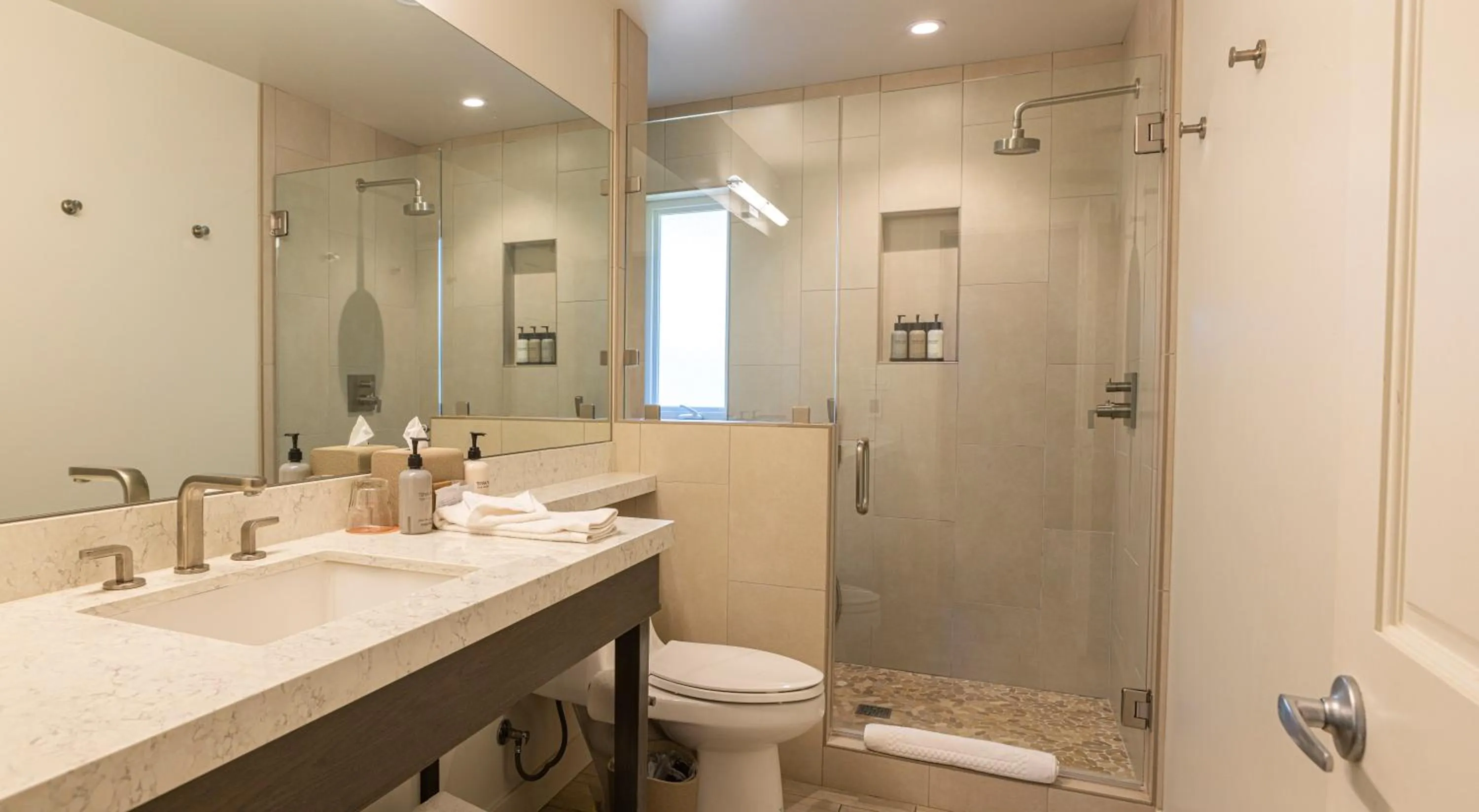 Bathroom in SENZA Hotel