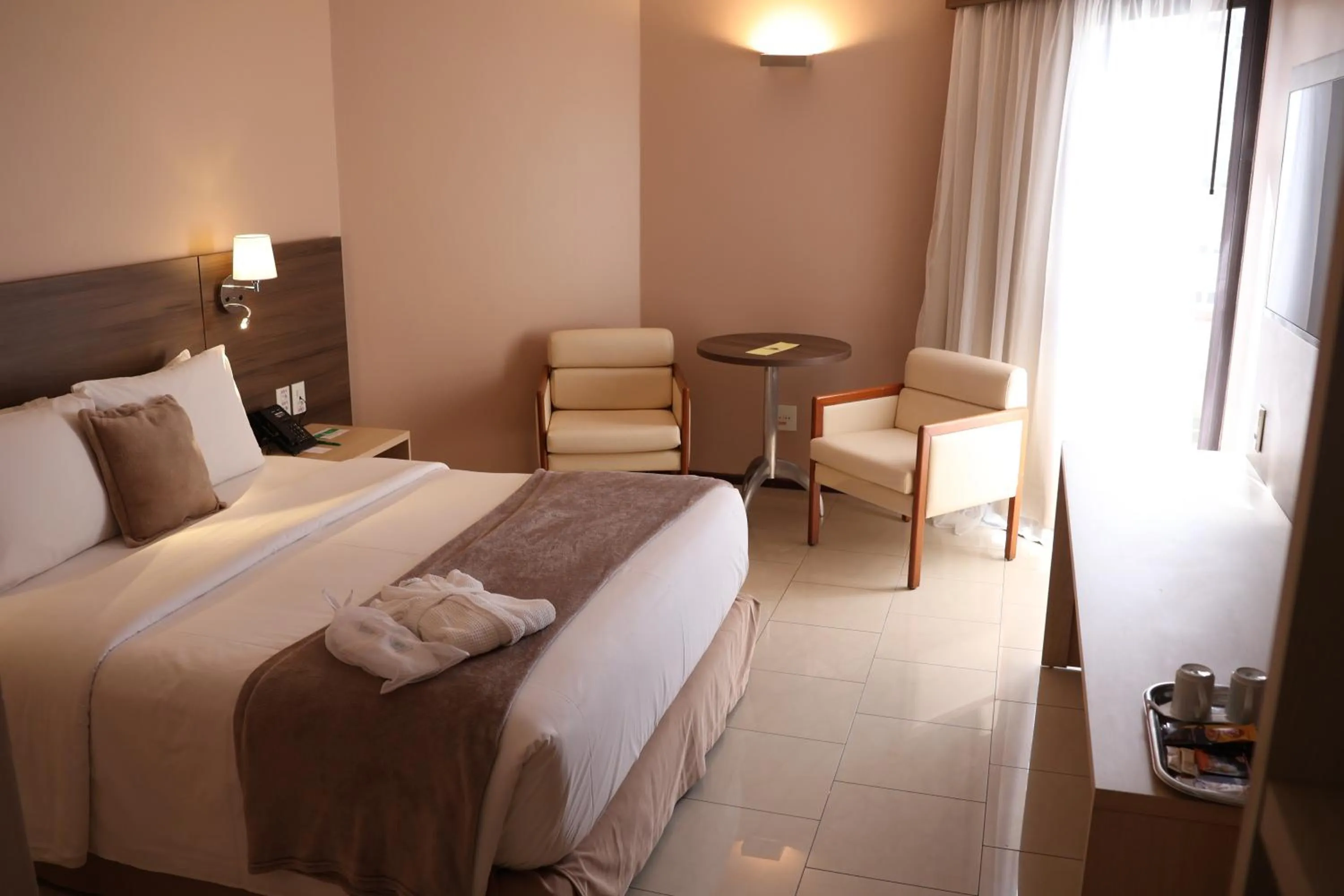 Bedroom, Bed in Hotel Princesa Louçã