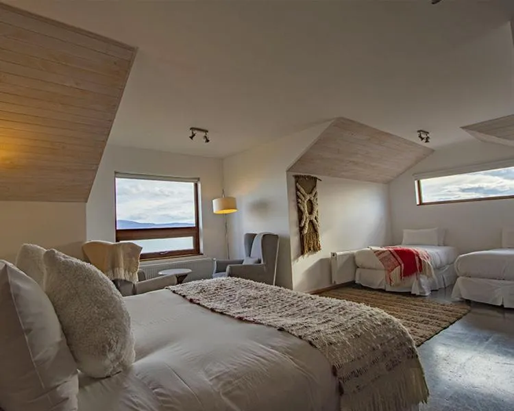 Bed in Weskar Lodge Hotel