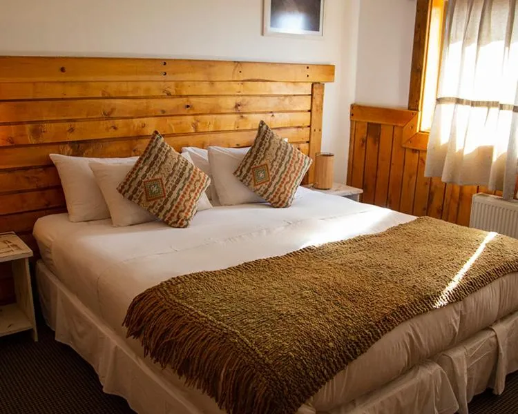 Bed in Weskar Lodge Hotel