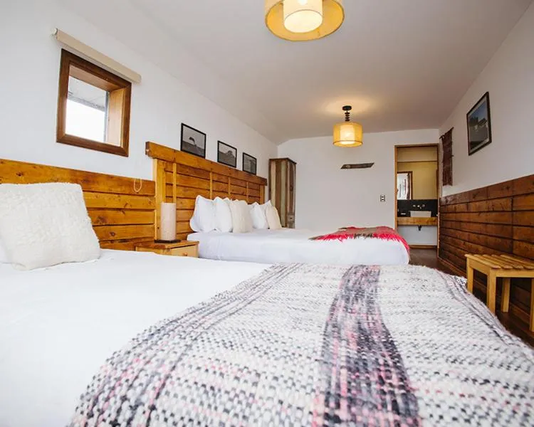 Bed in Weskar Lodge Hotel