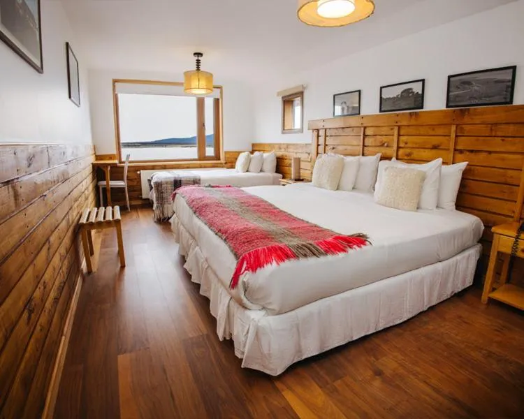 Bed in Weskar Lodge Hotel