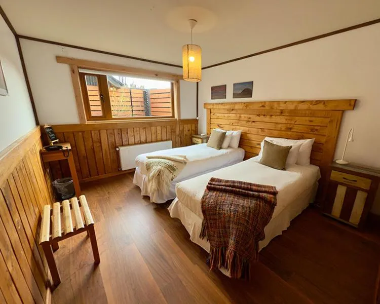 Bed in Weskar Lodge Hotel