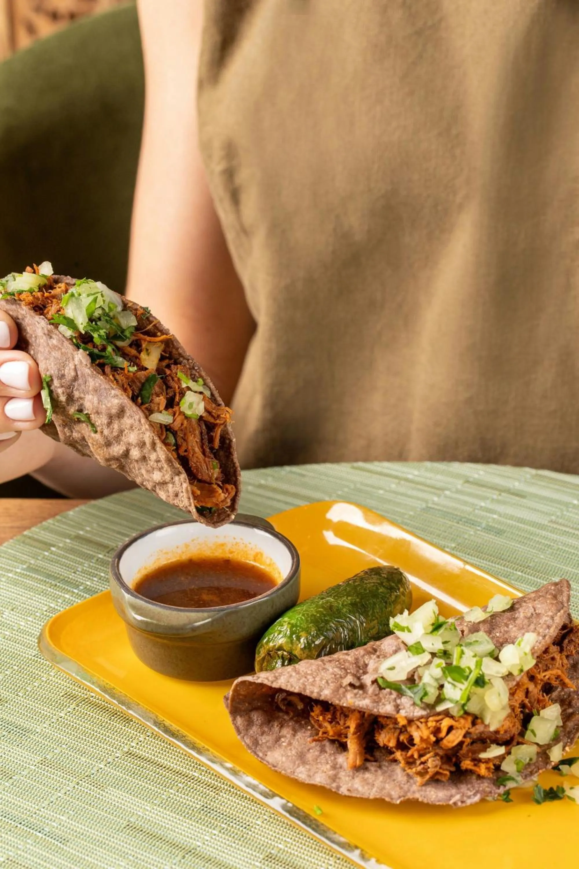 Restaurant/places to eat in W Miami