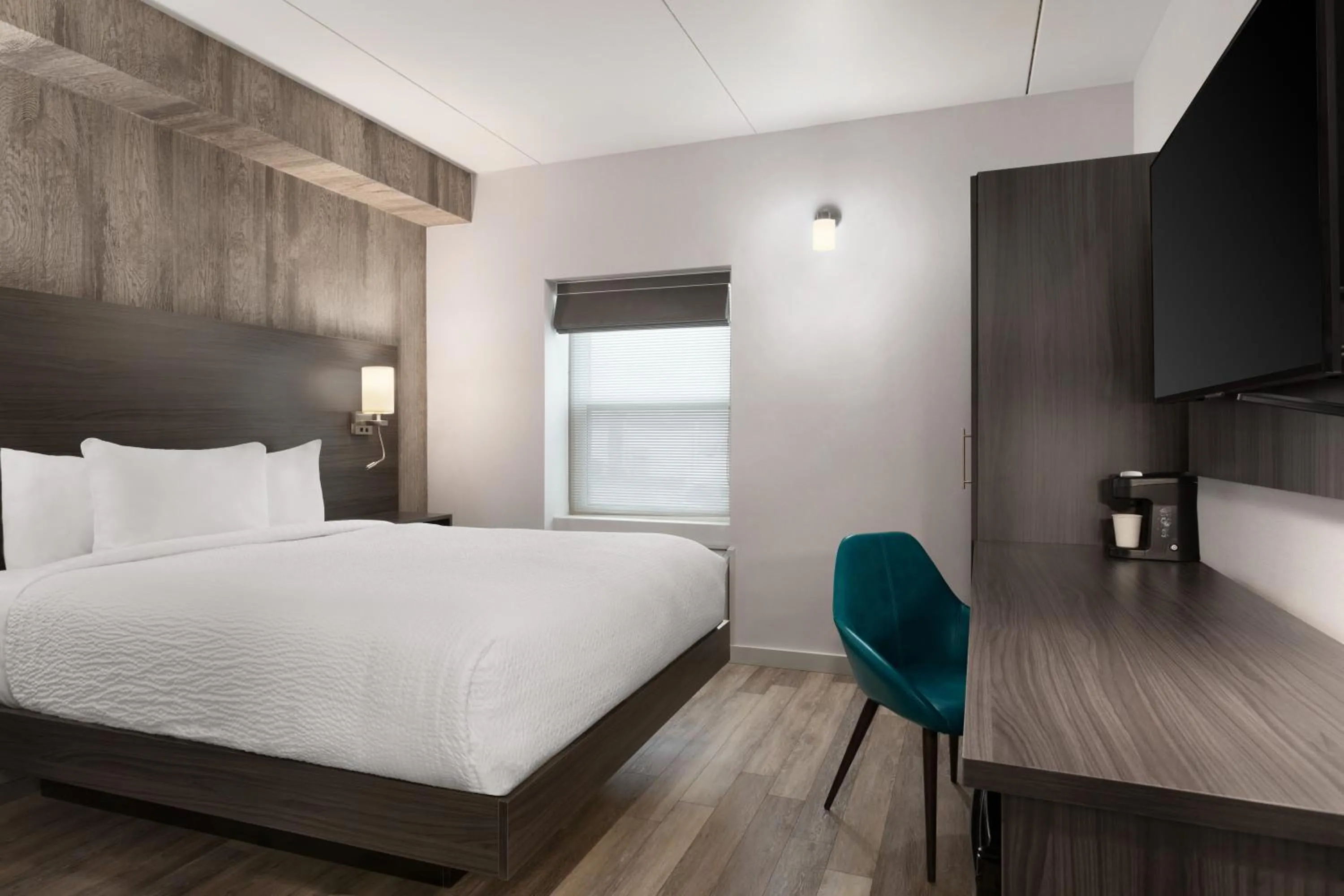 TV and multimedia, Bed in Days Inn by Wyndham Saint John