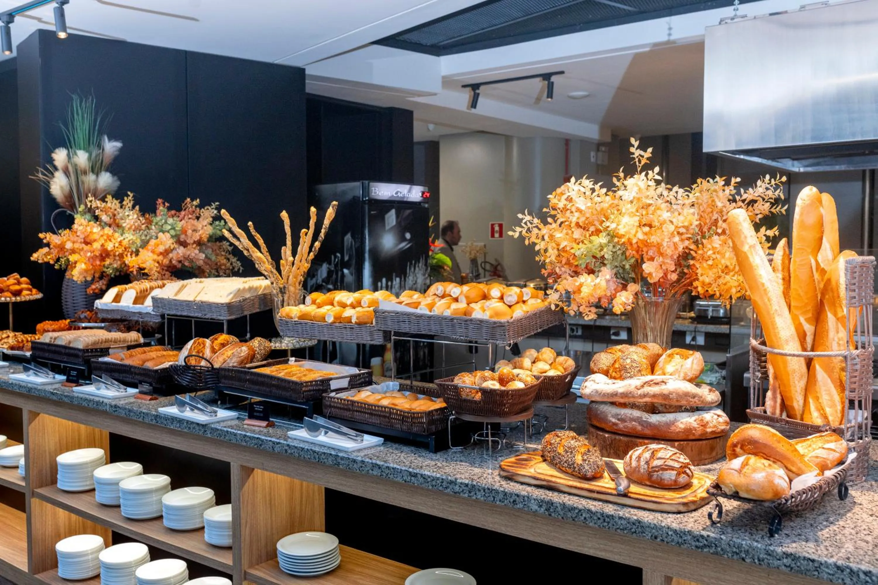 Food in Wyndham Golden Foz Suítes