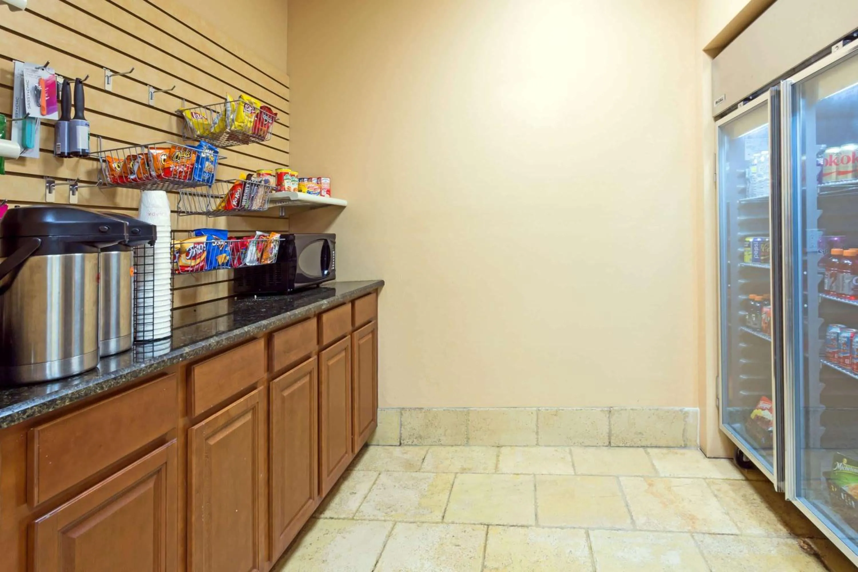 Restaurant/places to eat in Ramada by Wyndham Lake Placid