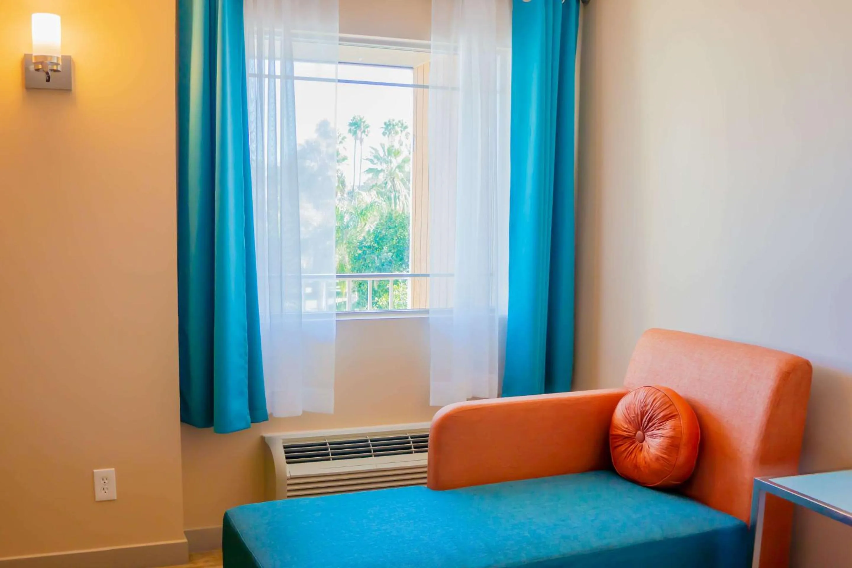 Seating Area in Hotel Tucson City Center, an Ascend Hotel Collection Member