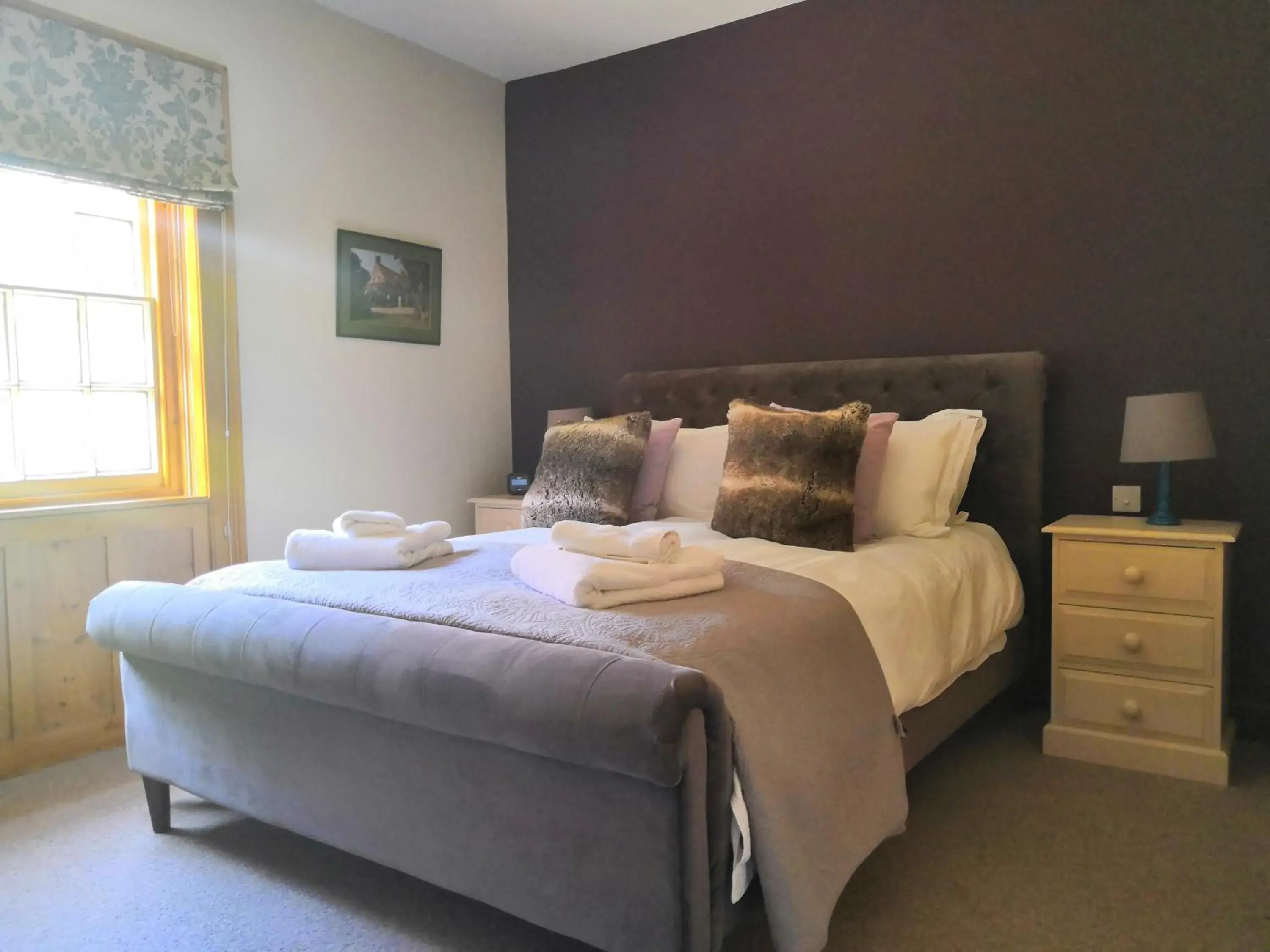 King Suite in The Three Horseshoes King Suite in The Three Horseshoes