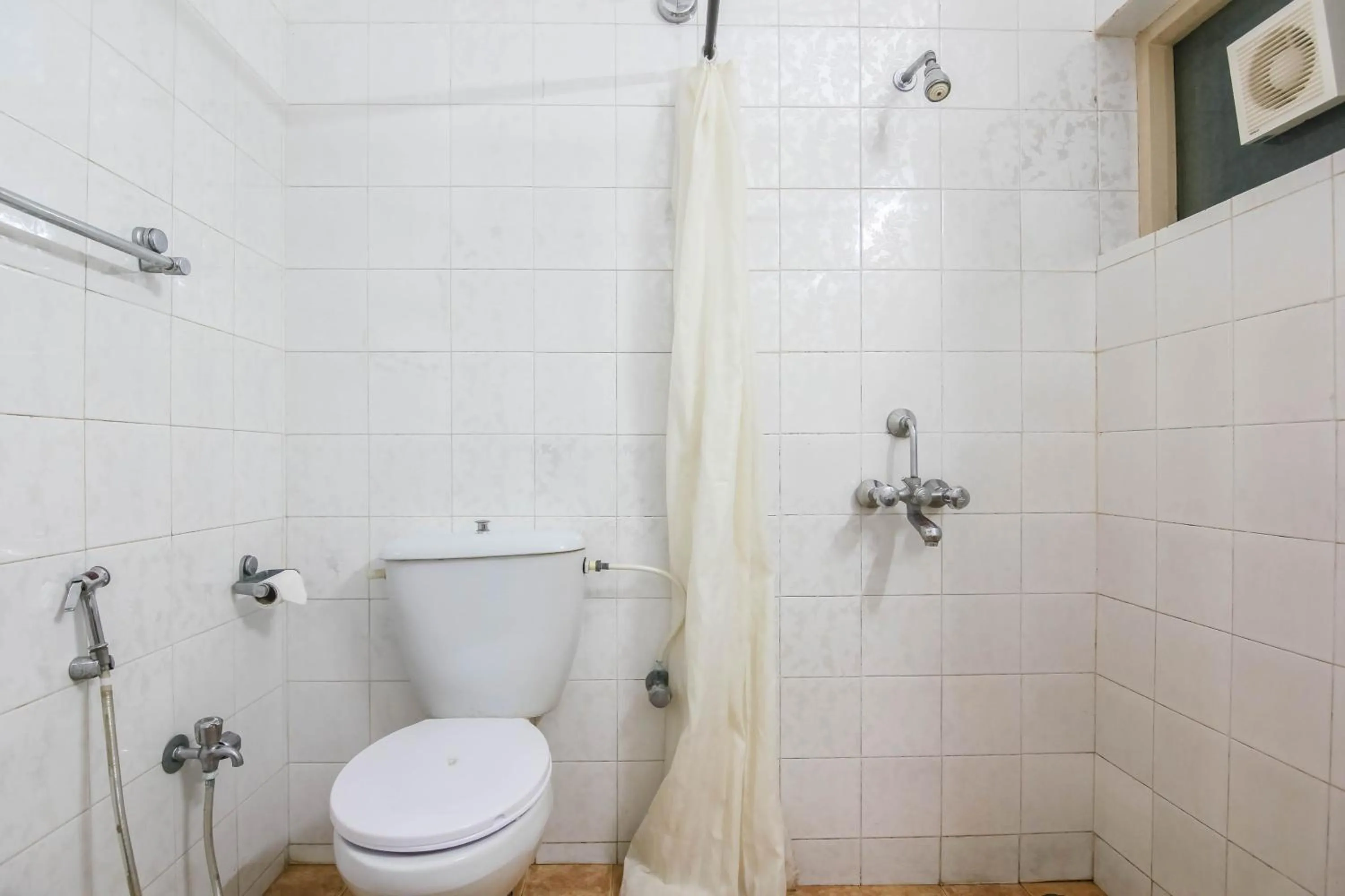 Shower in Baia Do Sol - Beach boutique