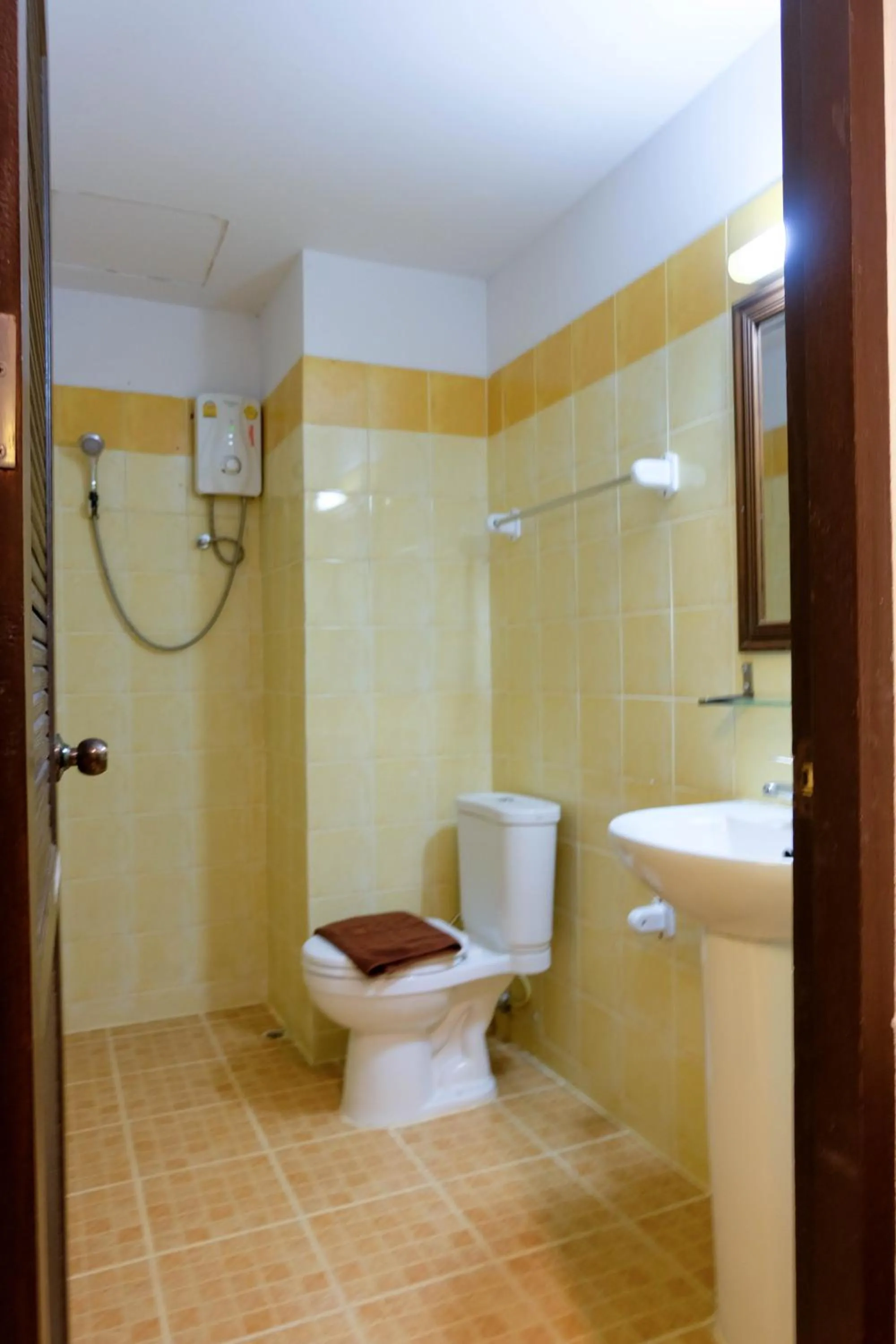 Shower in Arina Boutique Residence