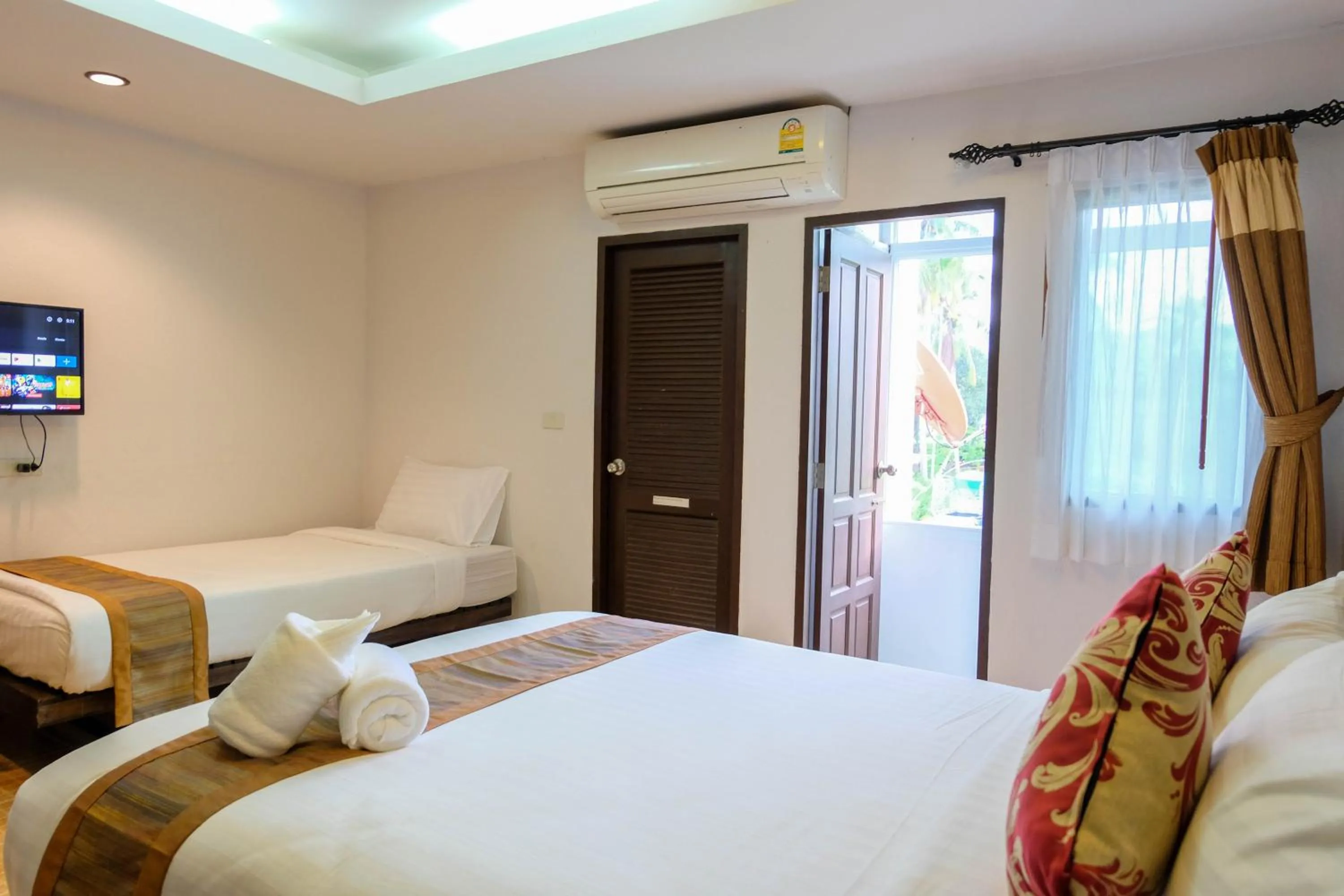 Bed in Arina Boutique Residence