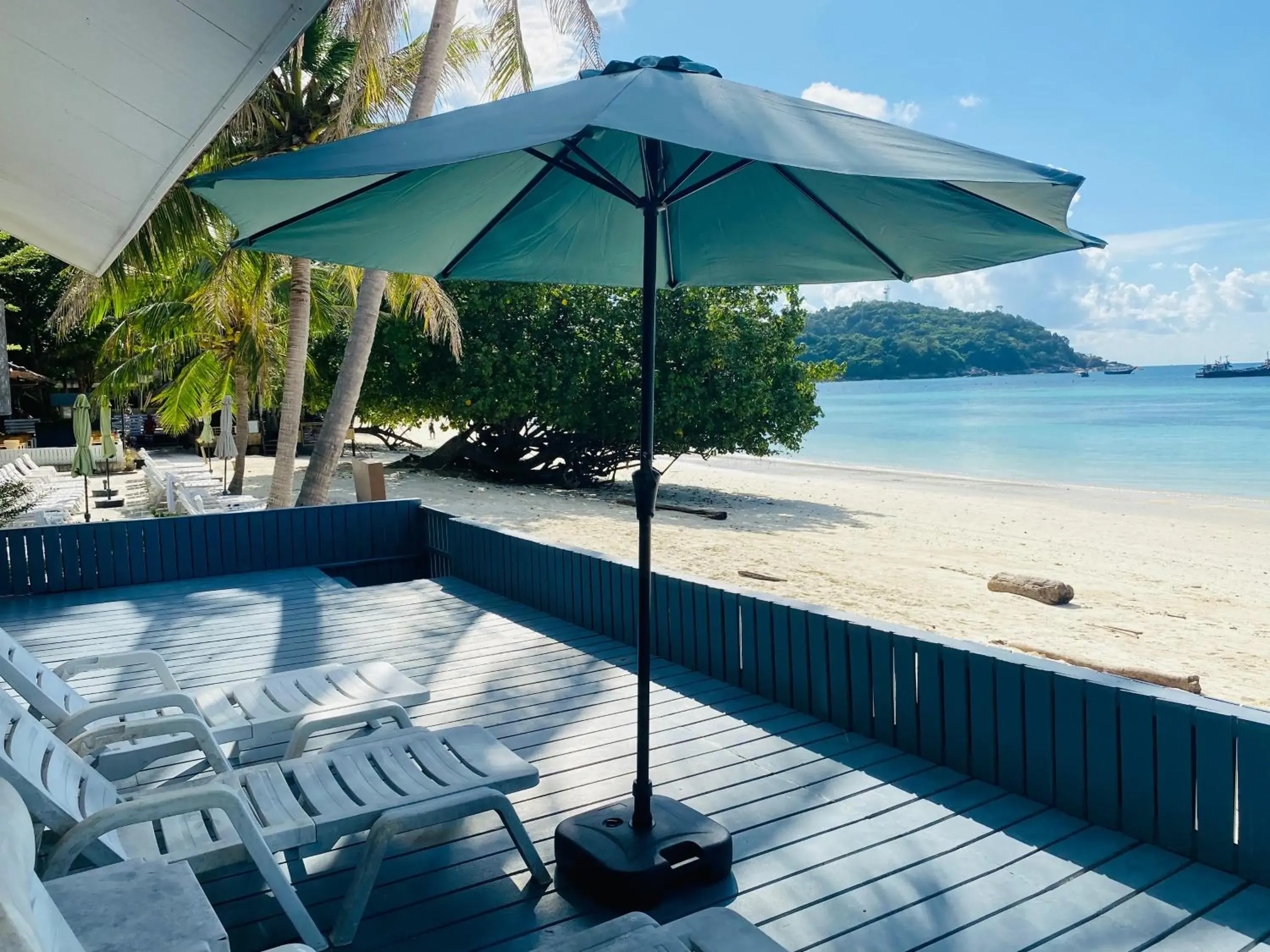 Sea view in Bella Vista Beach Resort Koh Lipe Sea view in Bella Vista Beach Resort Koh Lipe