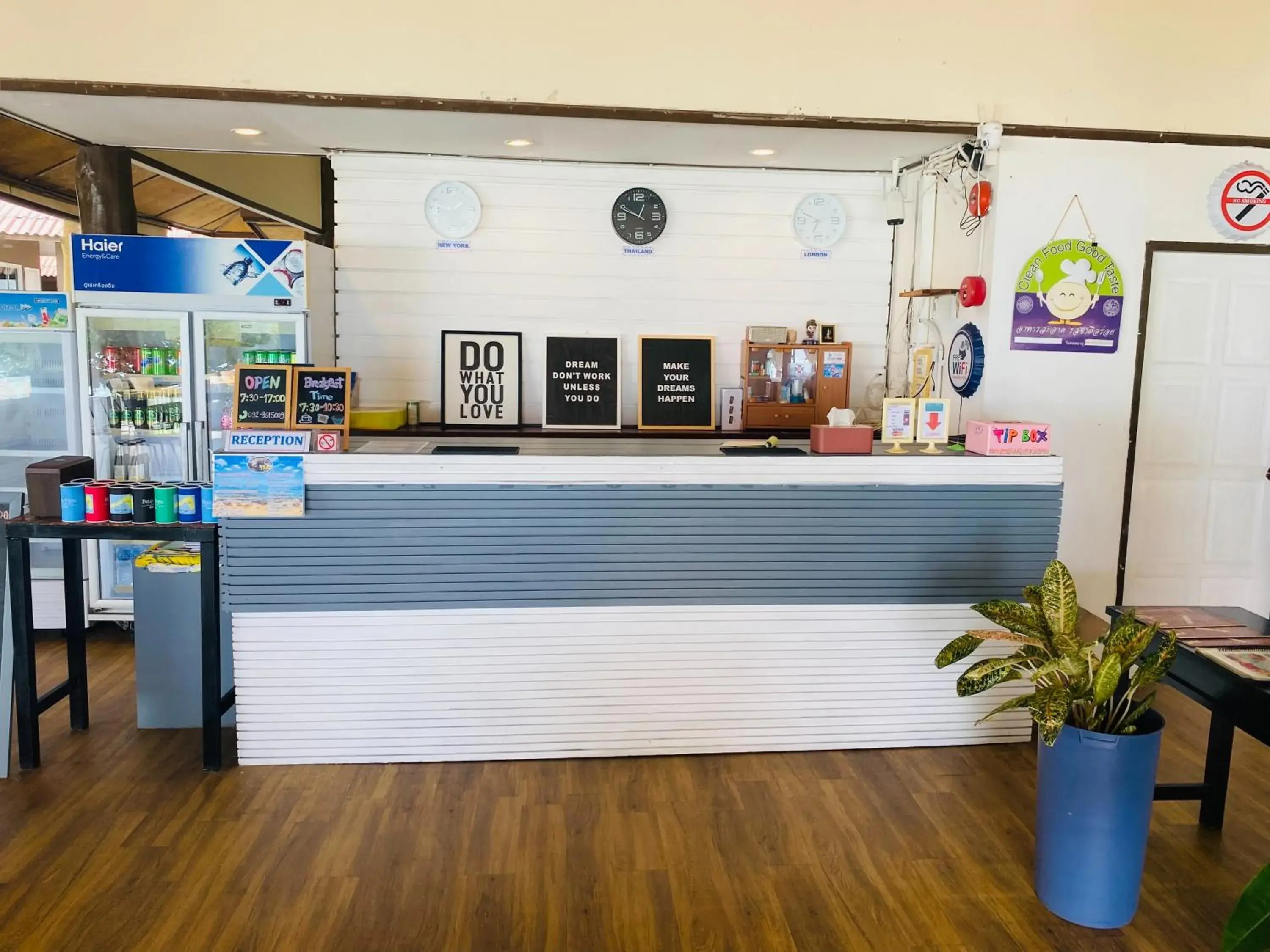 Lobby or reception in Bella Vista Beach Resort Koh Lipe Lobby or reception in Bella Vista Beach Resort Koh Lipe