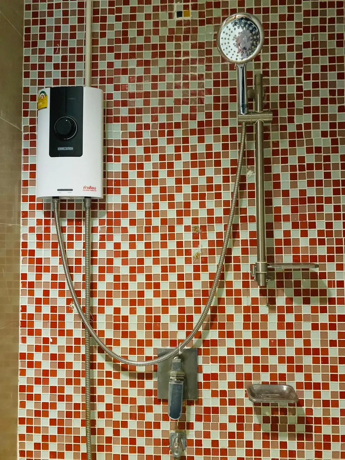 Shower in Bella Vista Beach Resort Koh Lipe