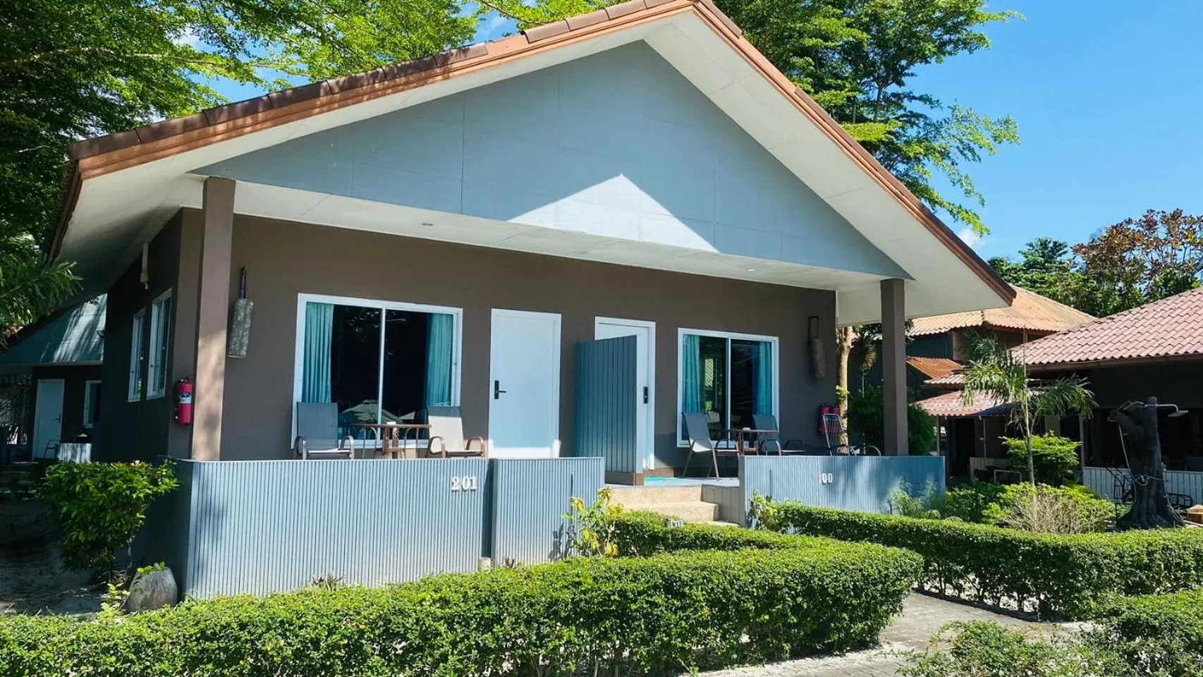 Photo of the whole room in Bella Vista Beach Resort Koh Lipe