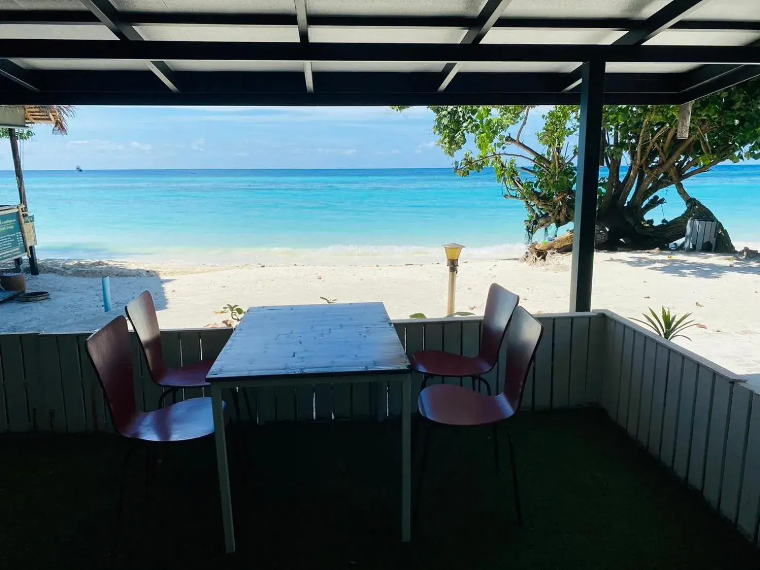 Restaurant/places to eat in Bella Vista Beach Resort Koh Lipe Restaurant/places to eat in Bella Vista Beach Resort Koh Lipe