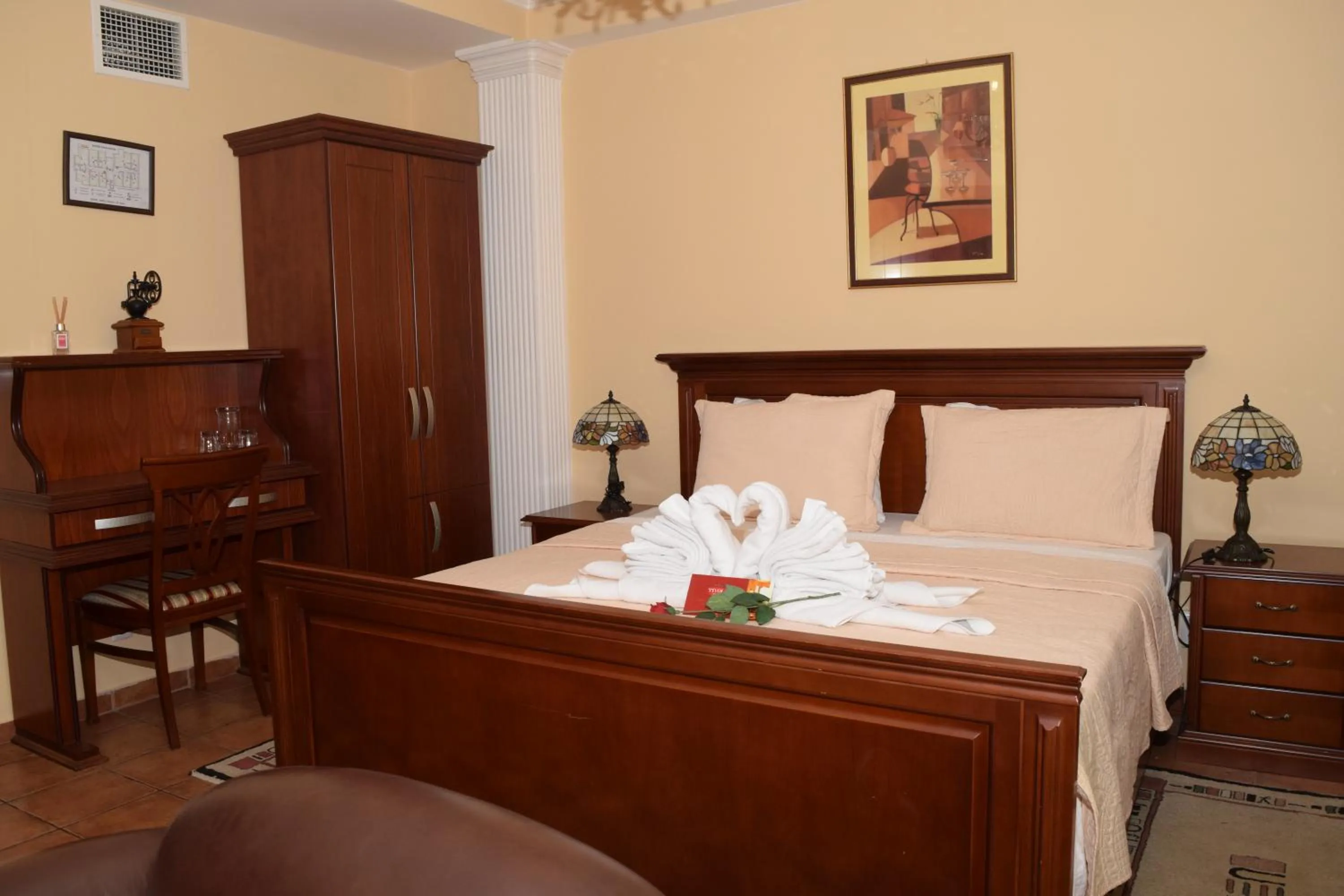 Photo of the whole room, Bed in Hotel Tivoli