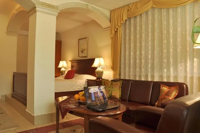 TV and multimedia in Hotel Tivoli