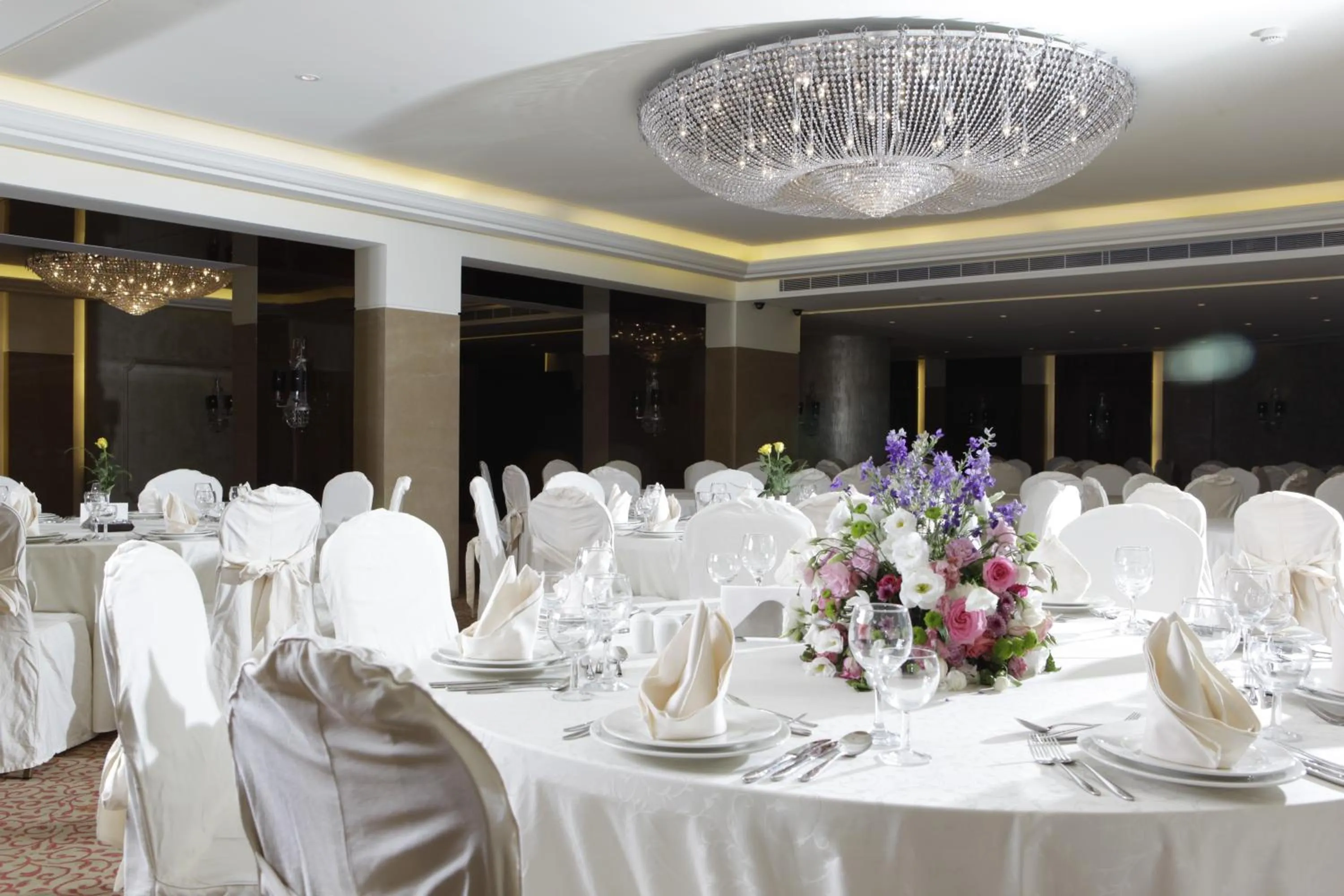 Banquet/Function facilities in Lancaster Suites Raouche