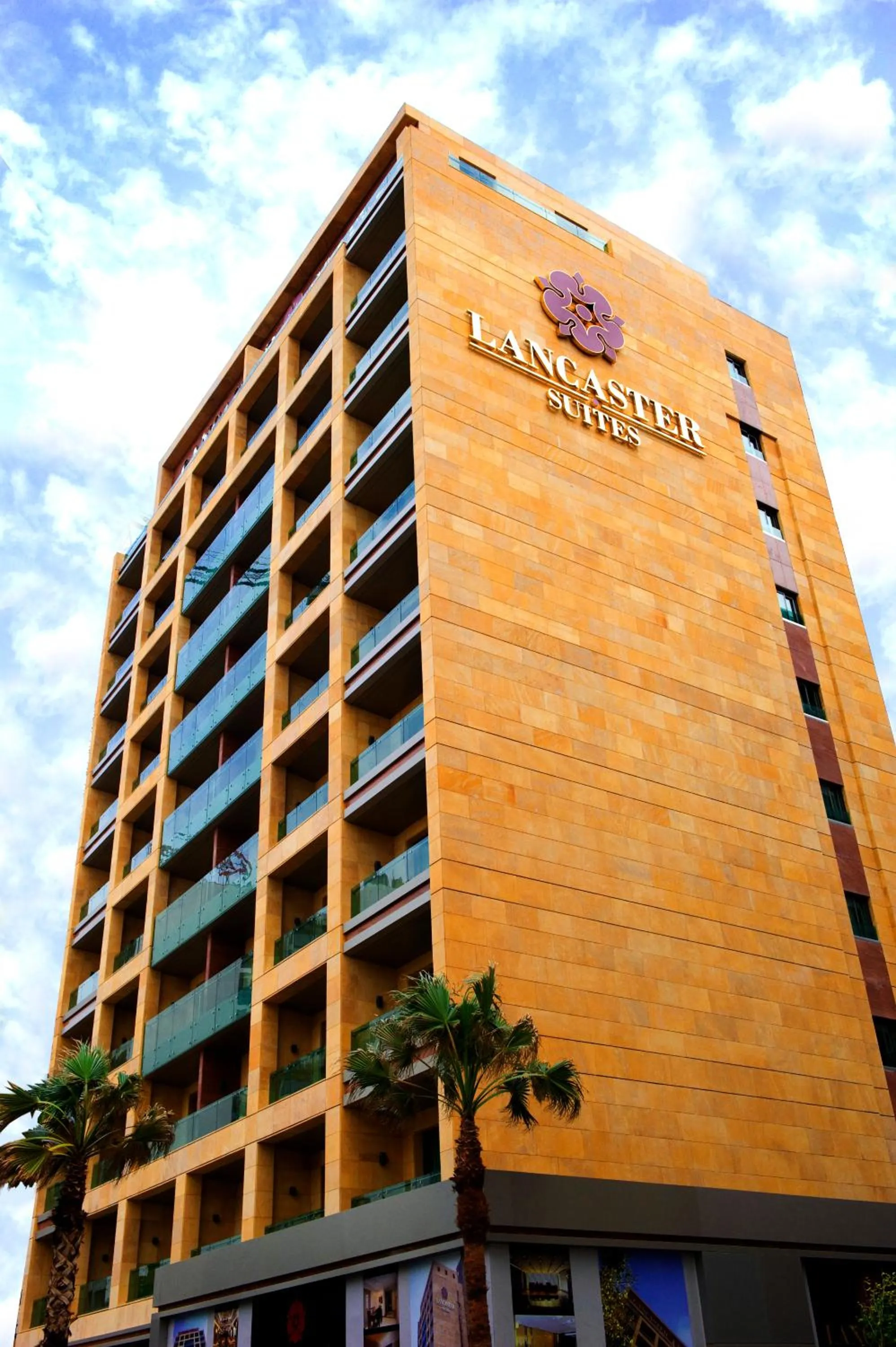 Property building in Lancaster Suites Raouche