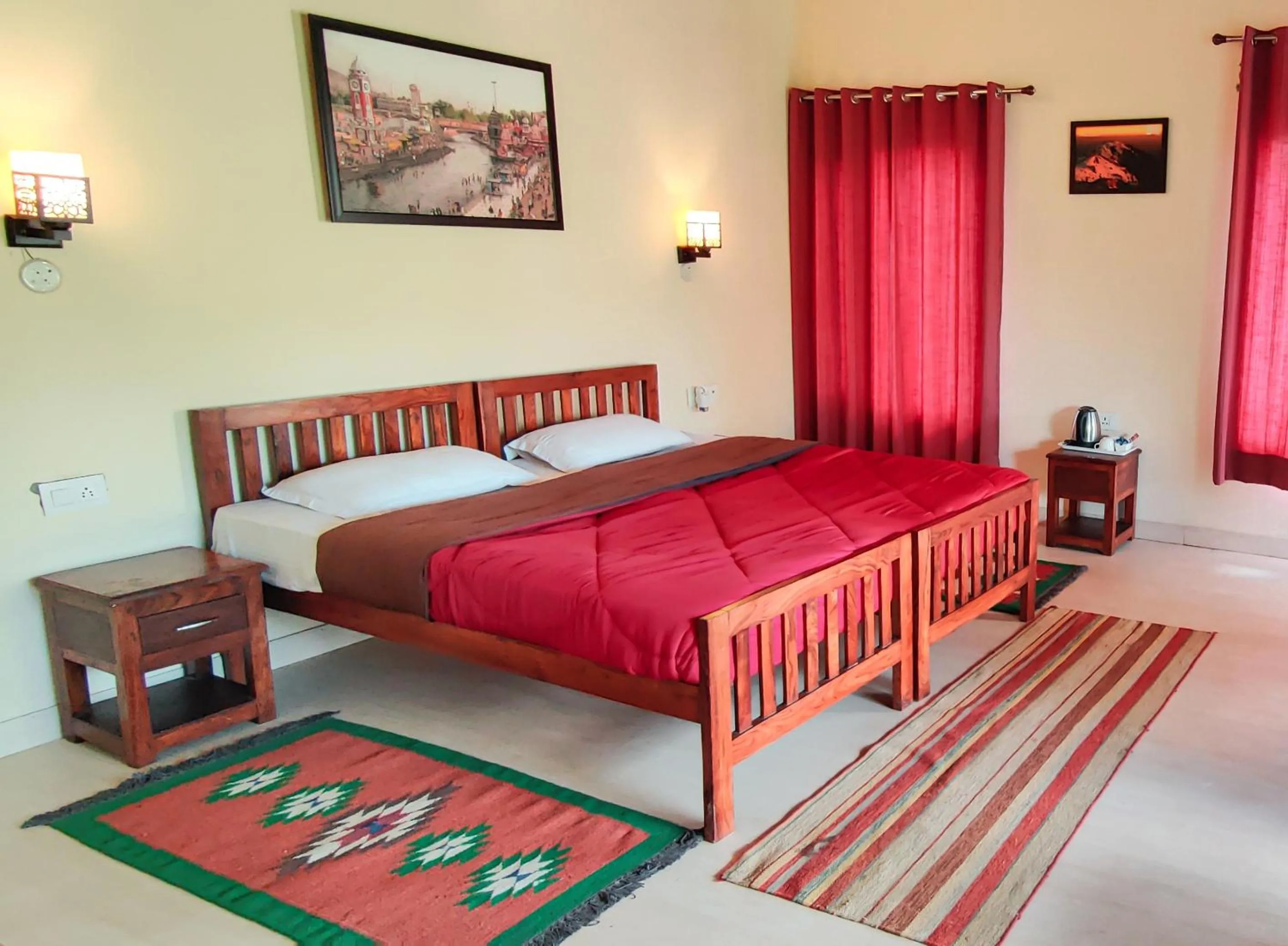 Bed in Majkhali Woods, Ranikhet, By Himalayan Eco Lodges