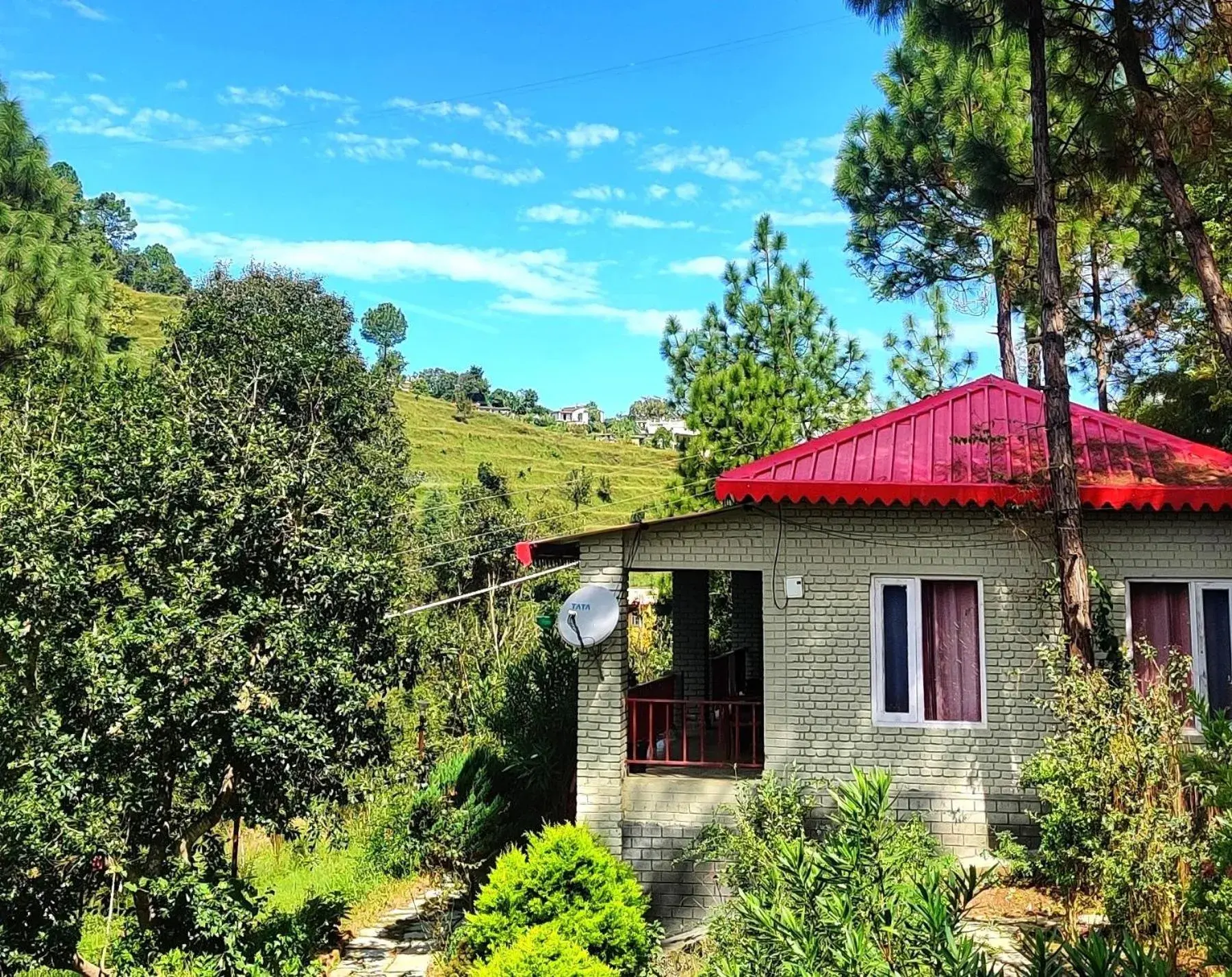 Deluxe Double Room in Majkhali Woods, Ranikhet, By Himalayan Eco Lodges Deluxe Double Room in Majkhali Woods, Ranikhet, By Himalayan Eco Lodges