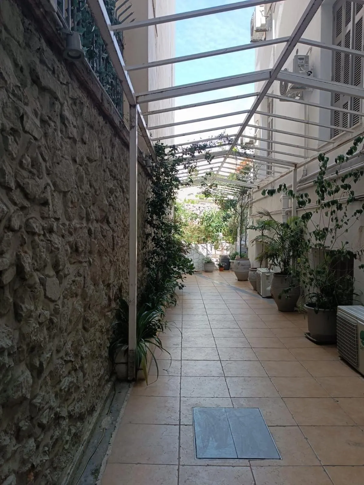 Patio in Dioskouros Hostel