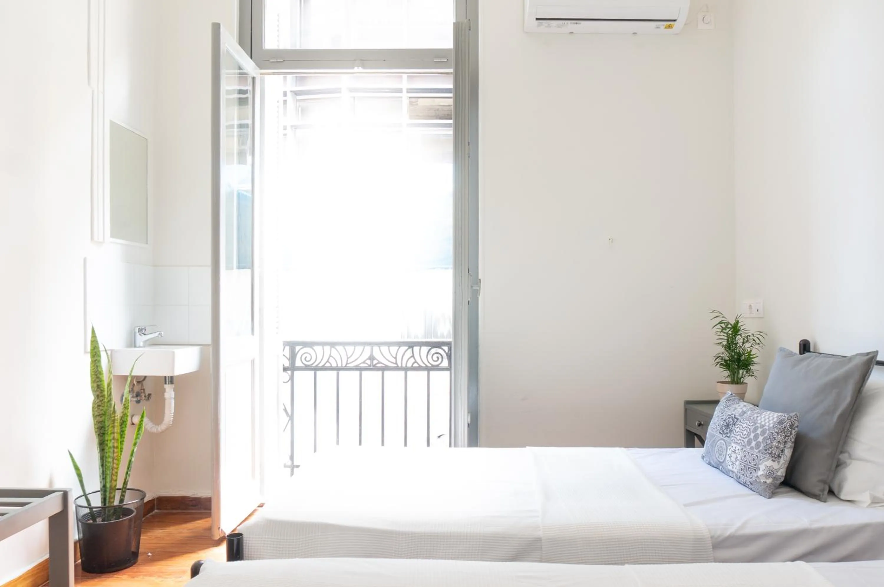 Bed in Dioskouros Hostel