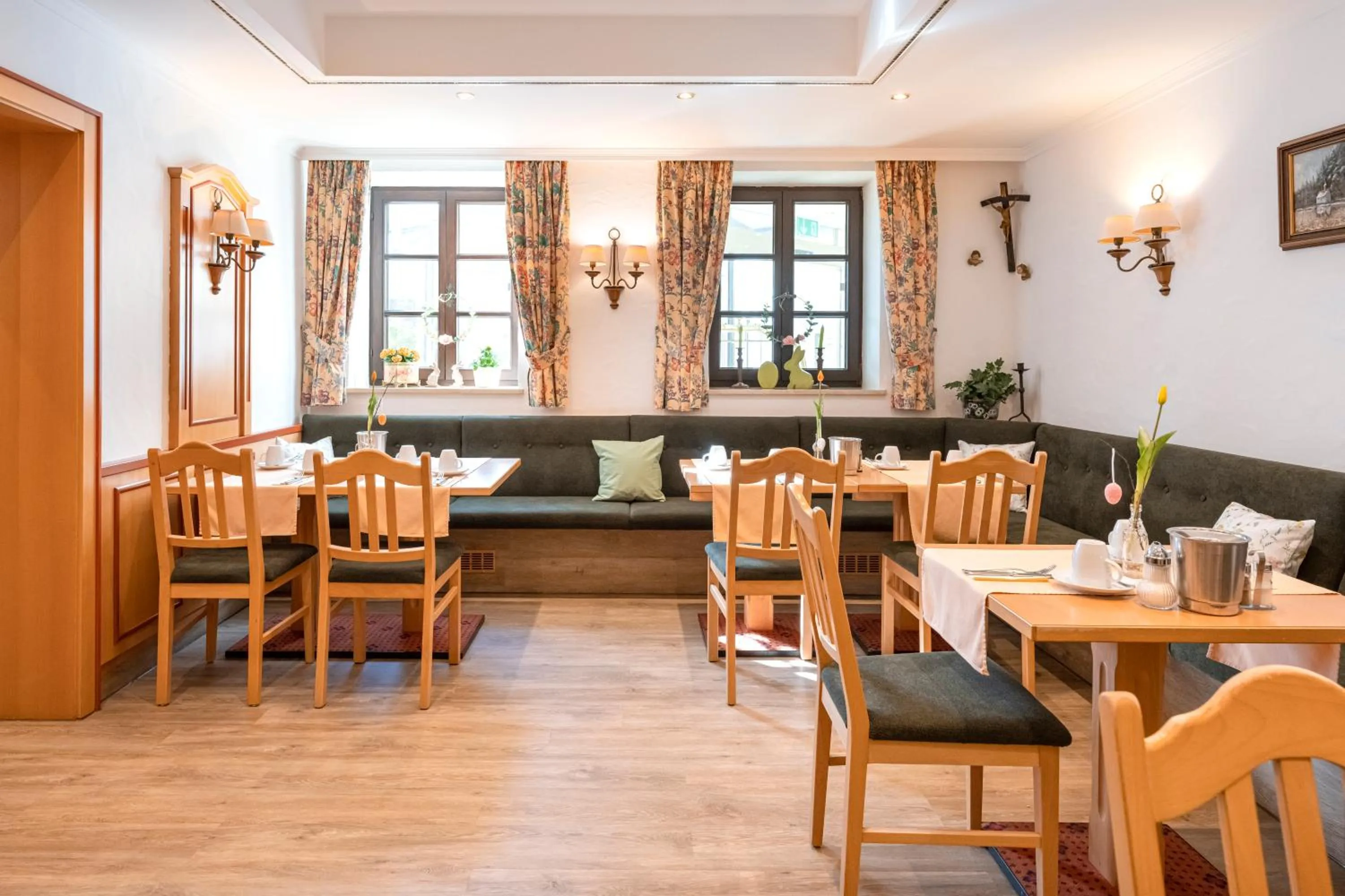 Restaurant/places to eat in Hotel Neuwirt